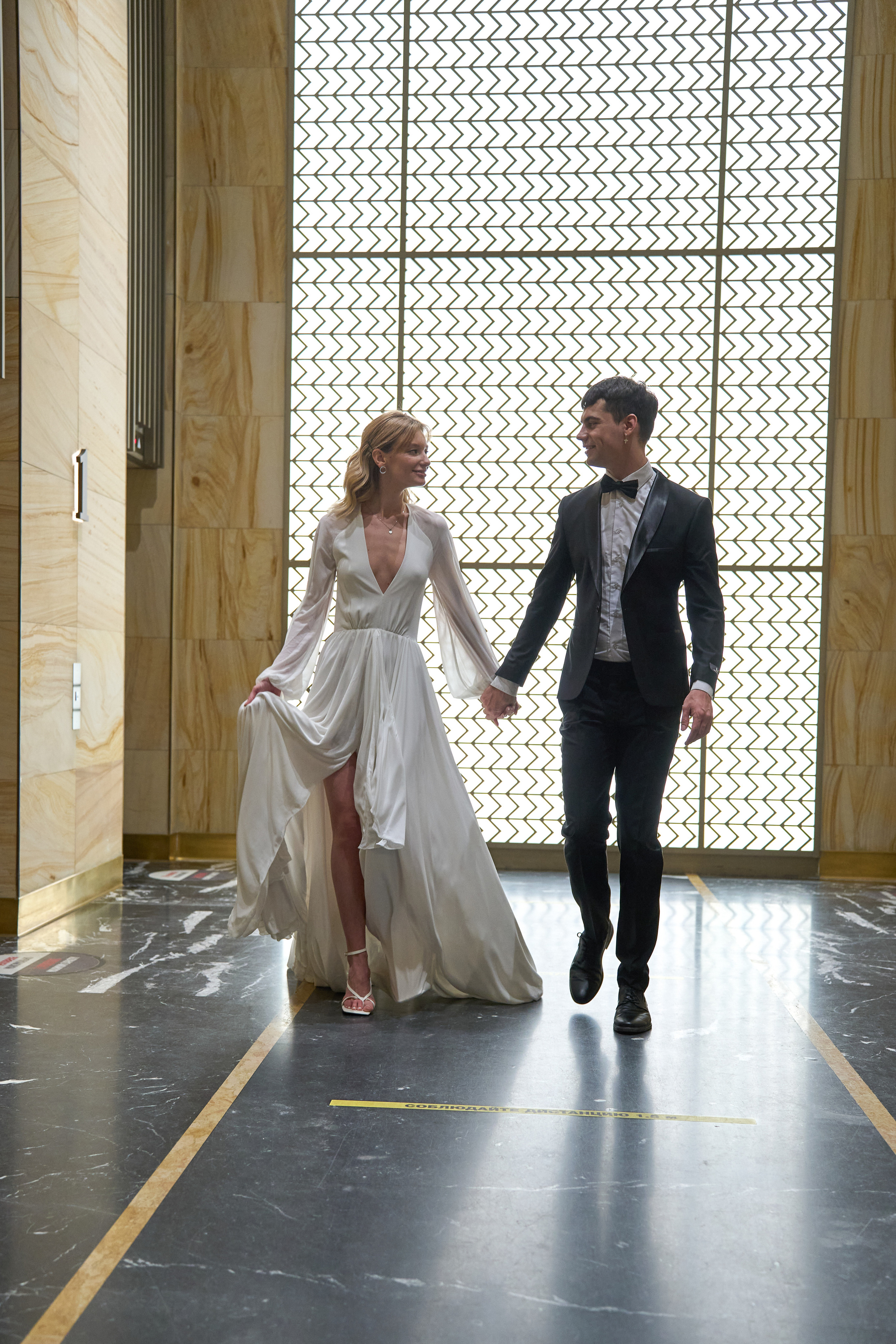 Сборы в отеле Варвары и Владислава. (1) Свадебный фотограф в Москве Роман Август