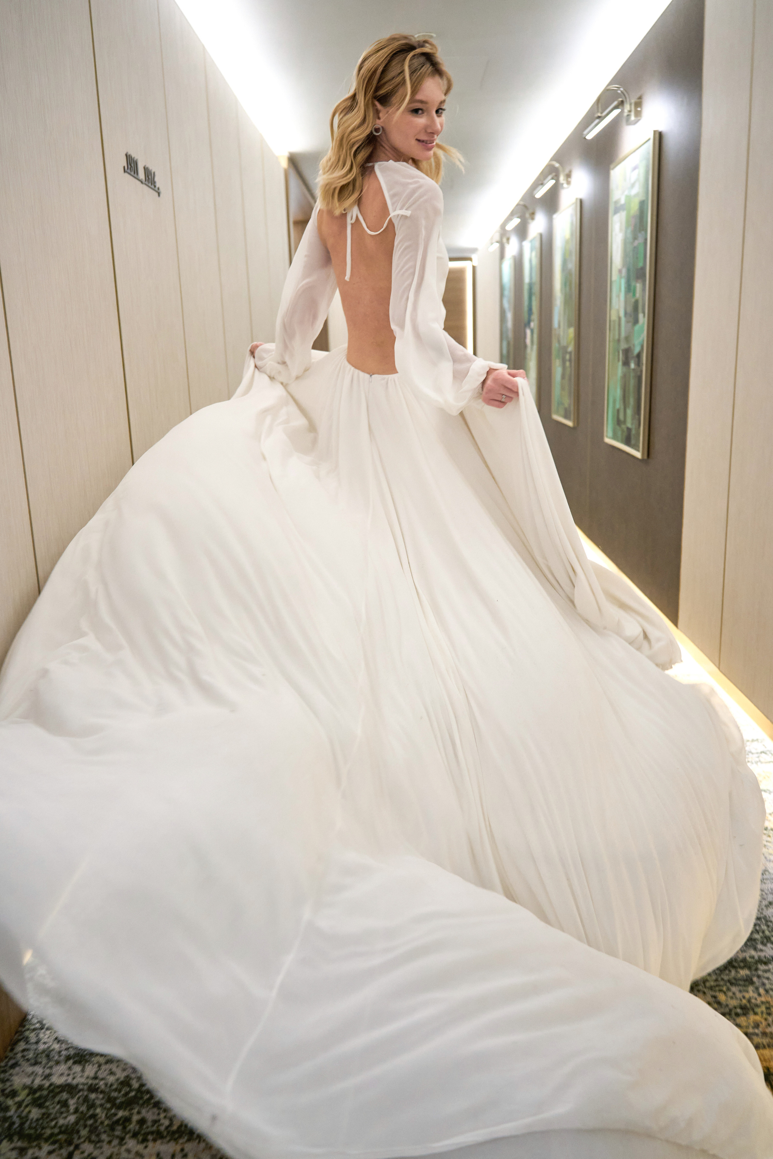 Сборы в отеле Варвары и Владислава. (1) Свадебный фотограф в Москве Роман Август