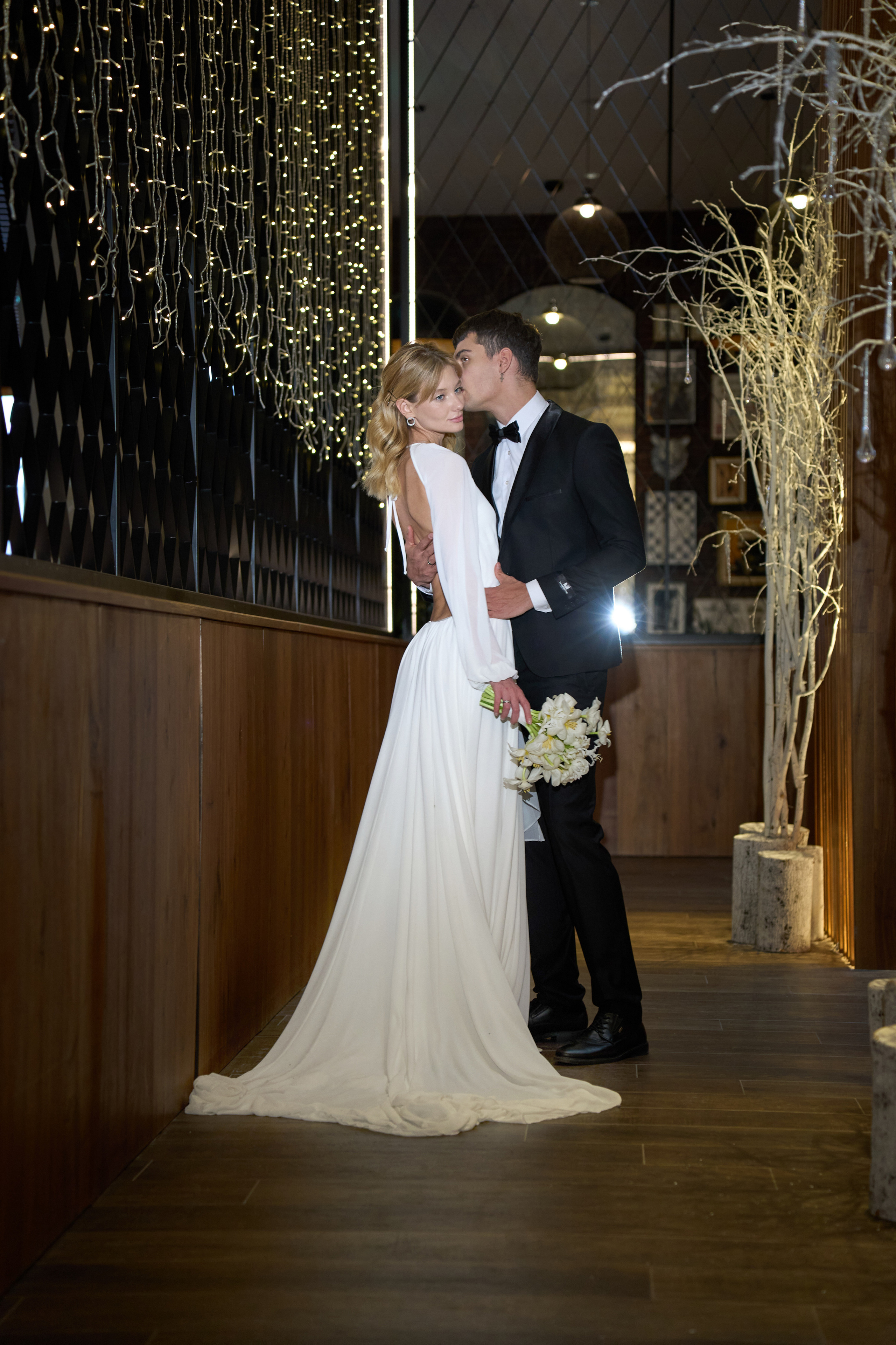 Сборы в отеле Варвары и Владислава. (1) Свадебный фотограф в Москве Роман Август