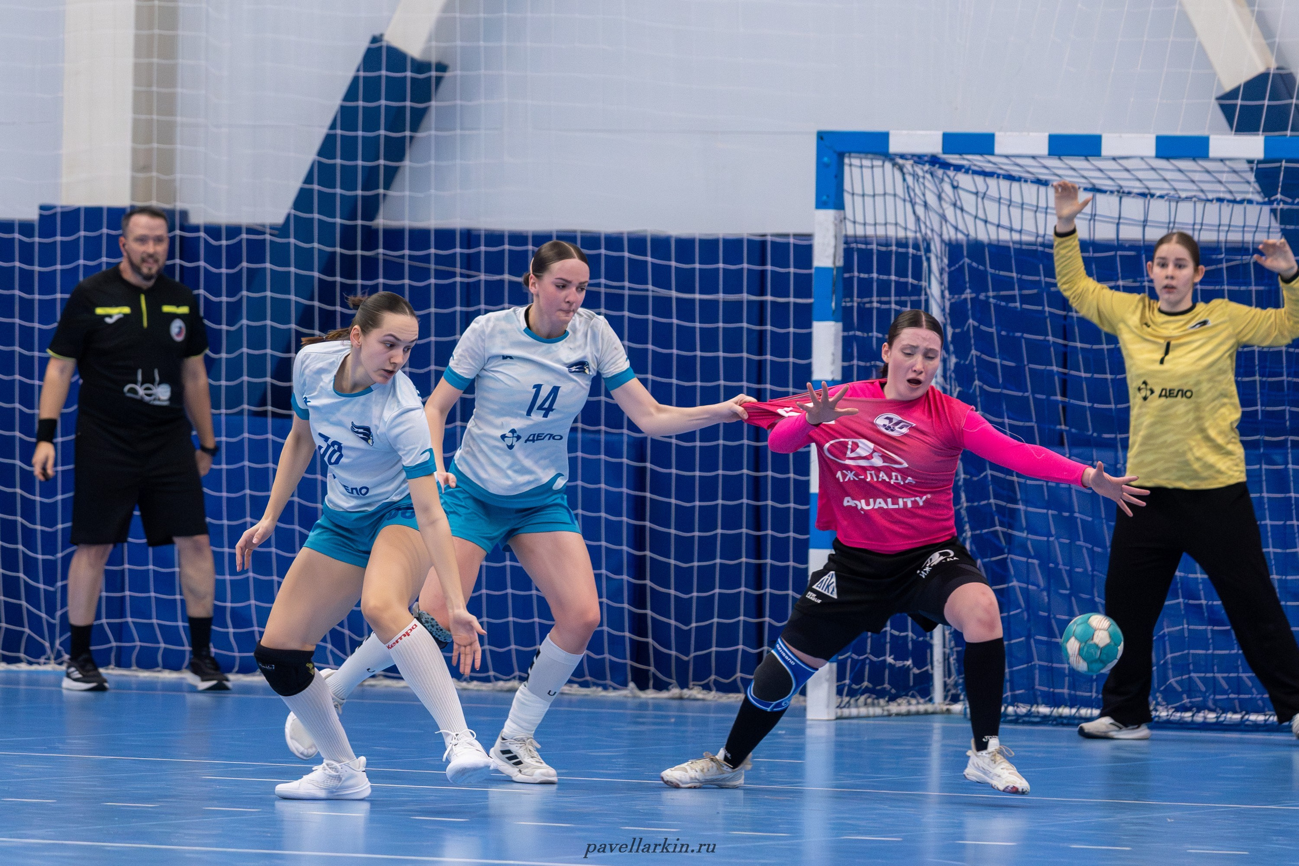 Гандбол. Черноморочка-2 — Университет-2. Спортивный фотограф, фотожурналист Павел Ларькин
