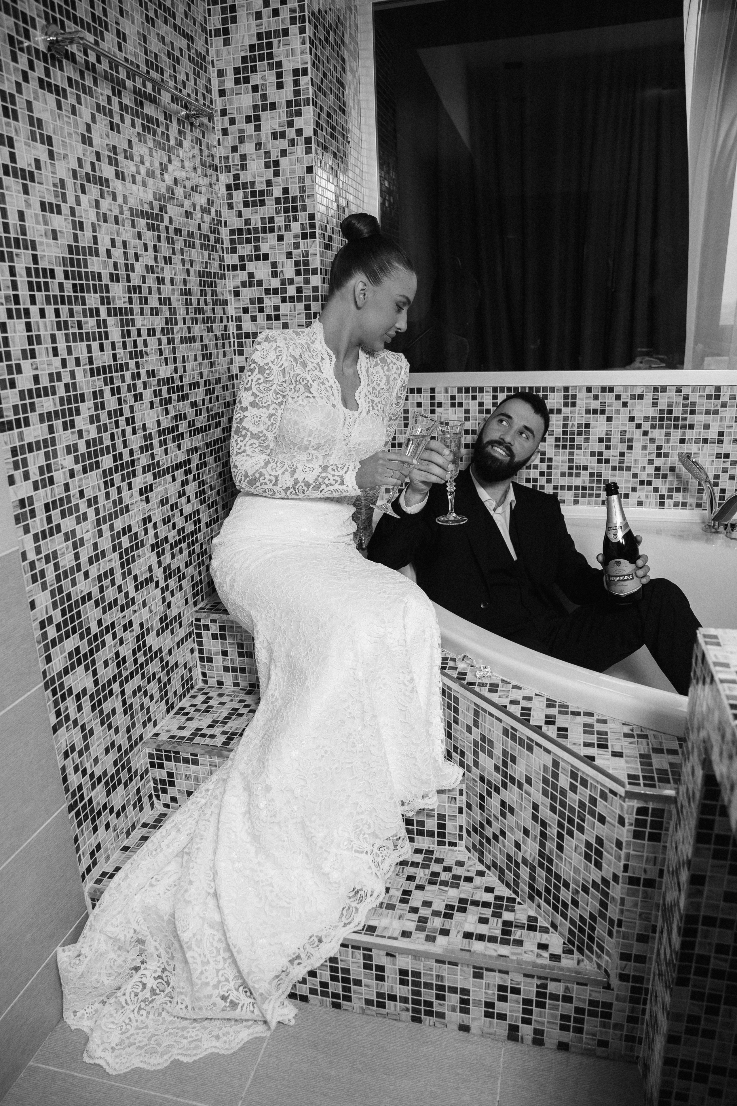 Свадебная фотосессия в гостинице «Владикавказ». Фотограф во Владикавказе Юрий Геворгизов