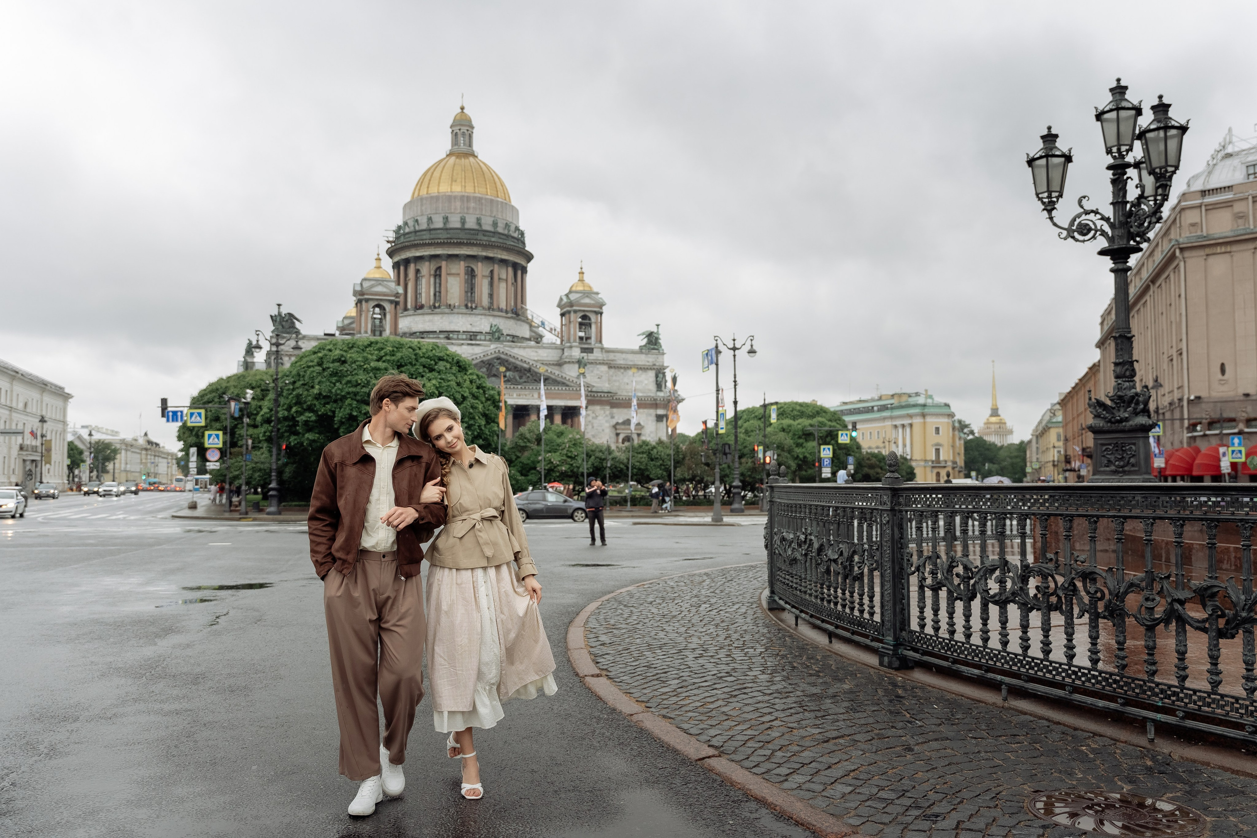 Двое под одним зонтом