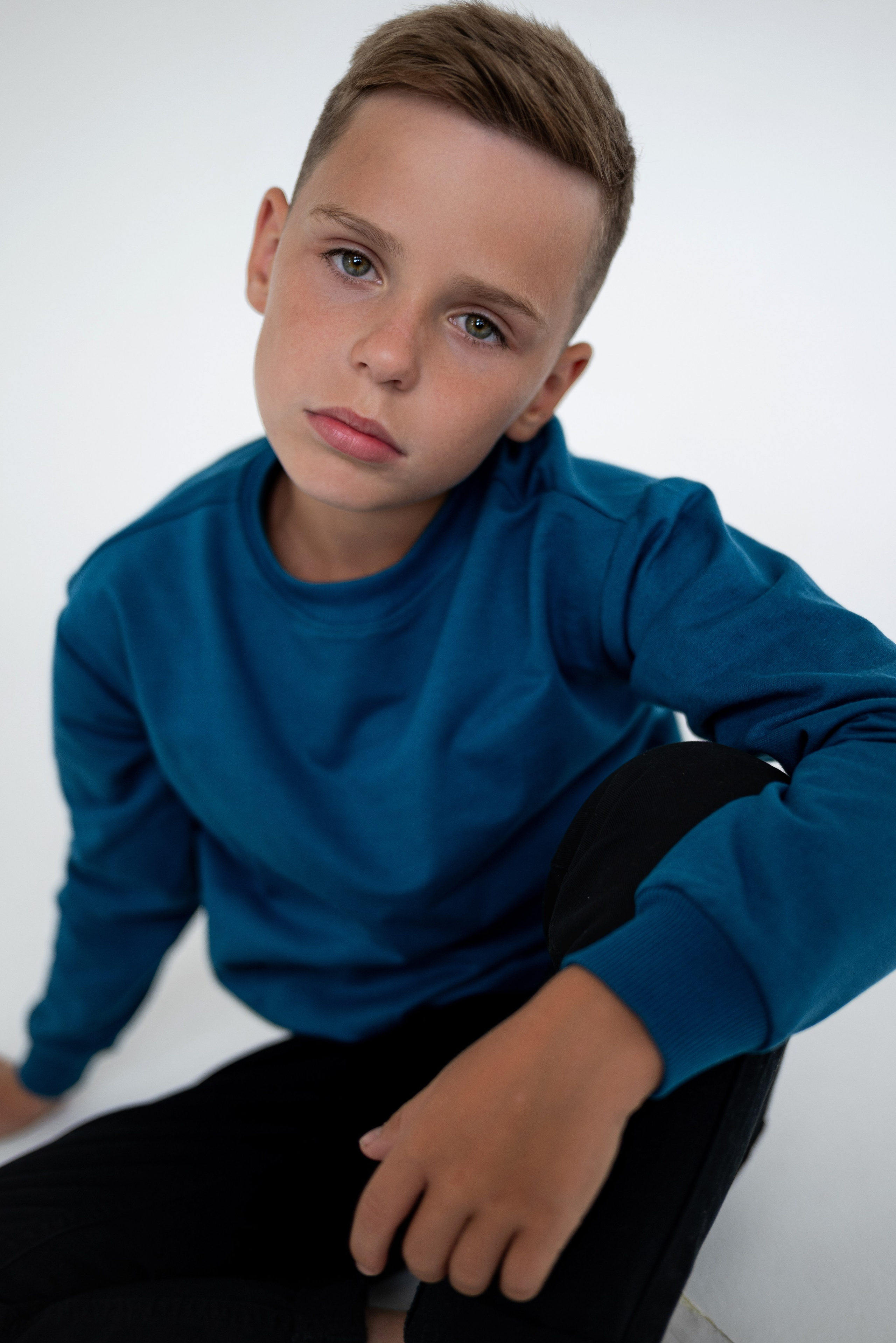 Модельное портфолио. Фотограф Москва Виктория Вишневская актерское / модельное портфолио