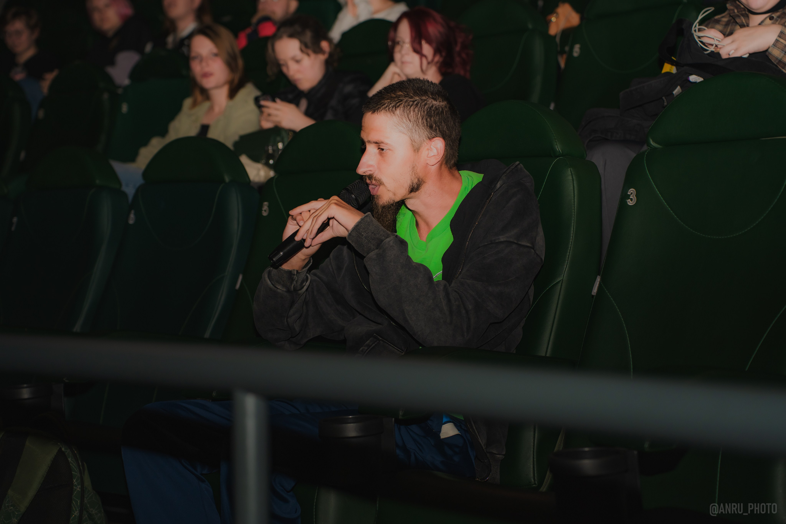 Предпоказ «Выход 8». Репортажный фотограф Анастасия Рубцова