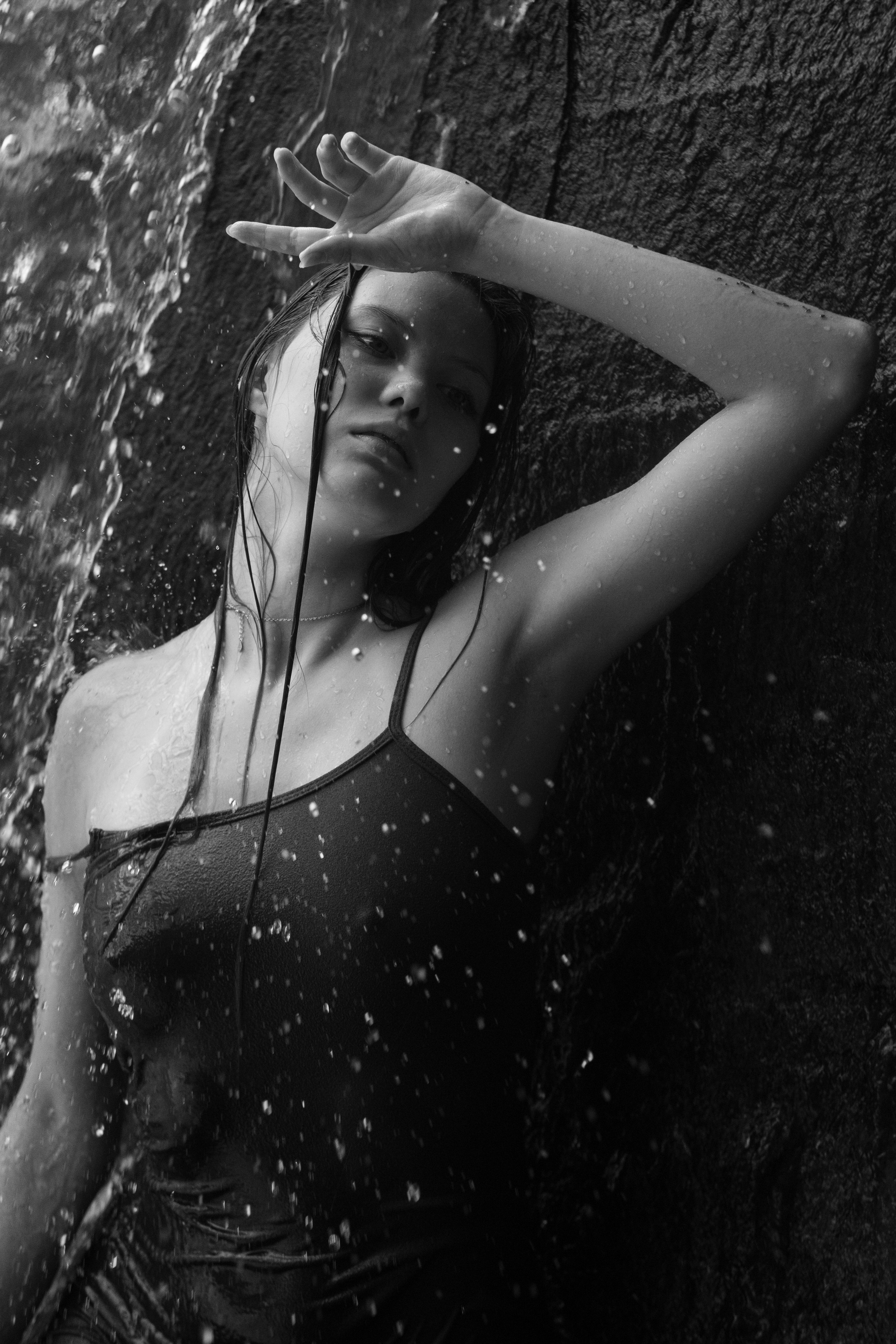 Дарна на водопаде. Фотограф Коробова Екатерина