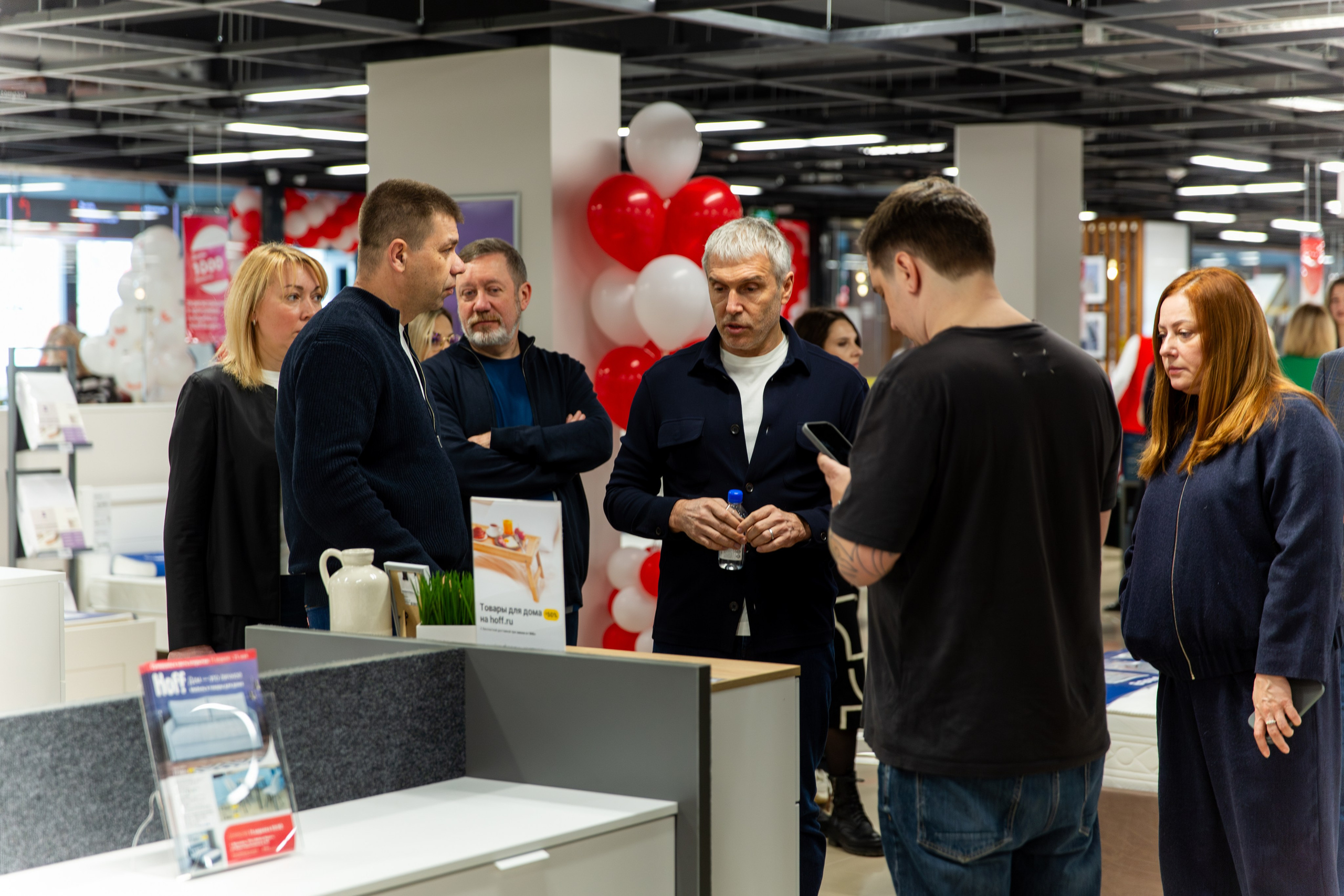 Открытие HOFF. Свадебный и репортажный фотограф в Ярославле Евгений Шовдин