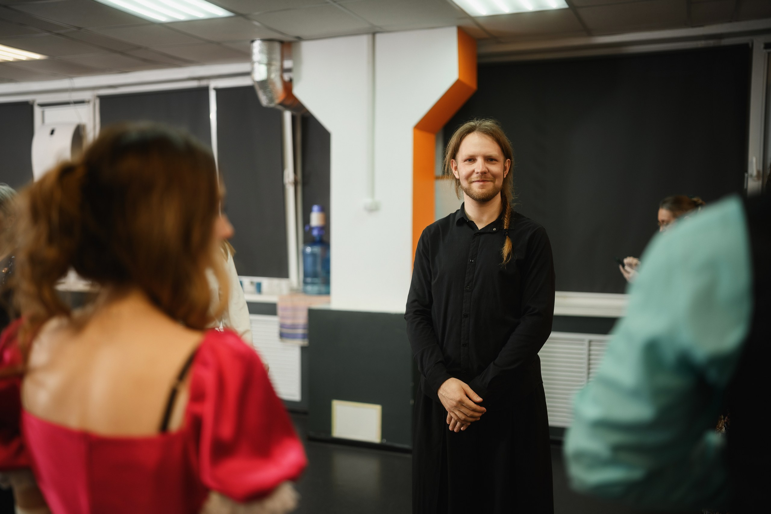 Обучение традиционным народным танцам в студии танца