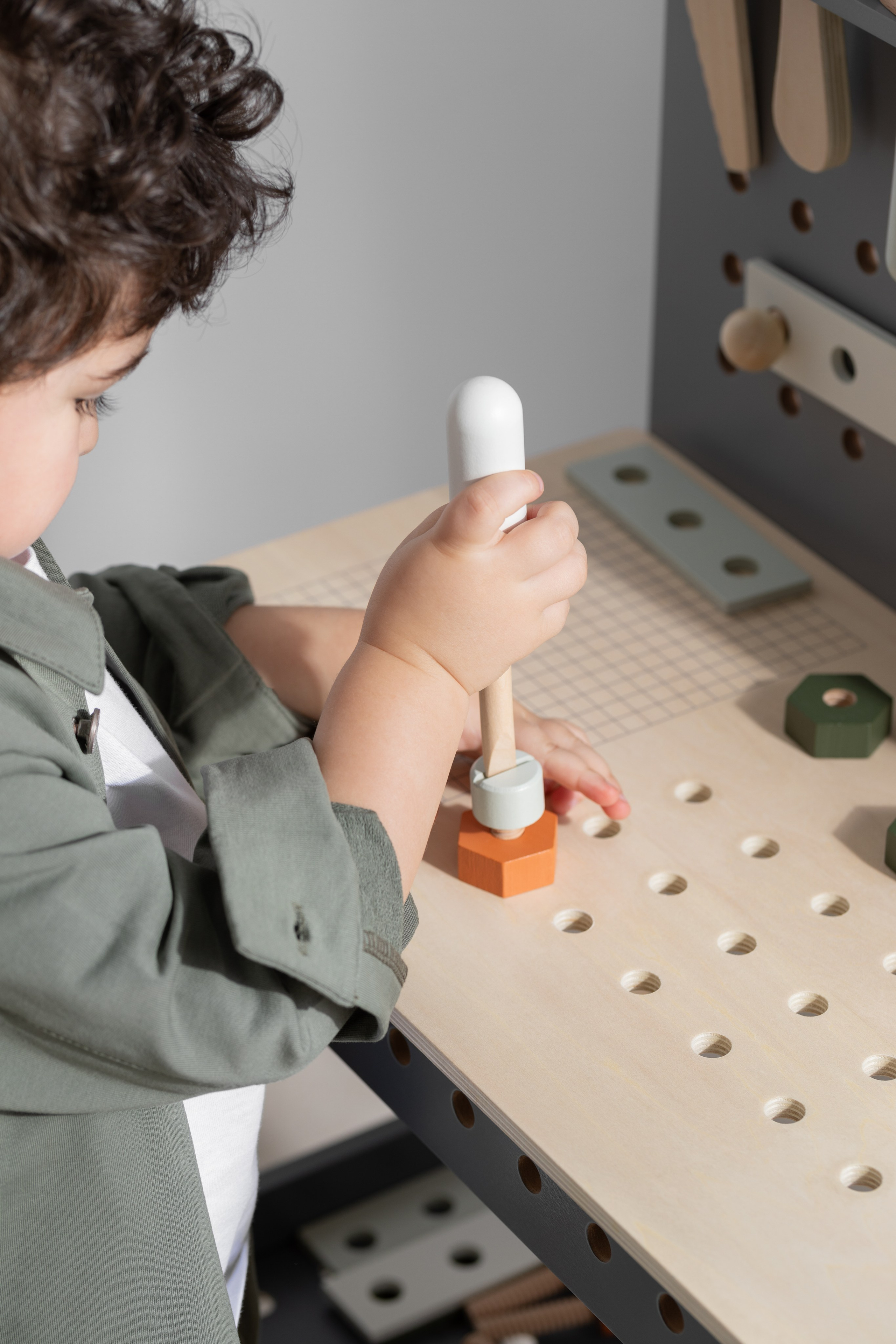 Детский верстак Junion. Олег Дмитриев