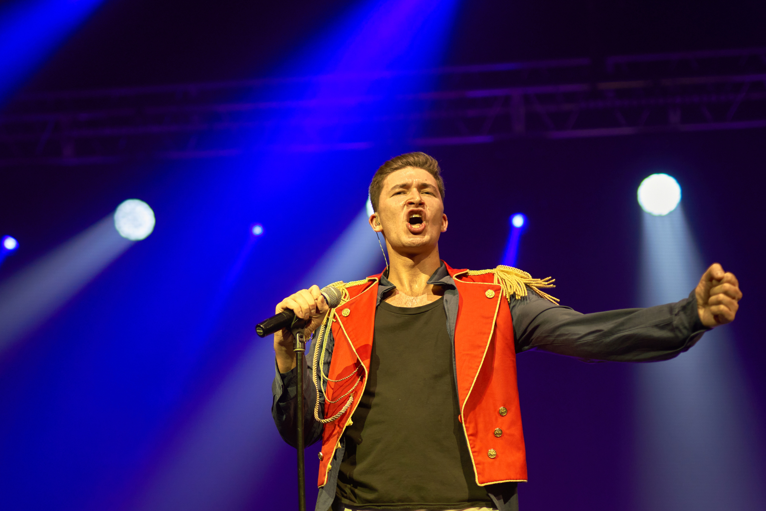 Radio qween. Фотограф