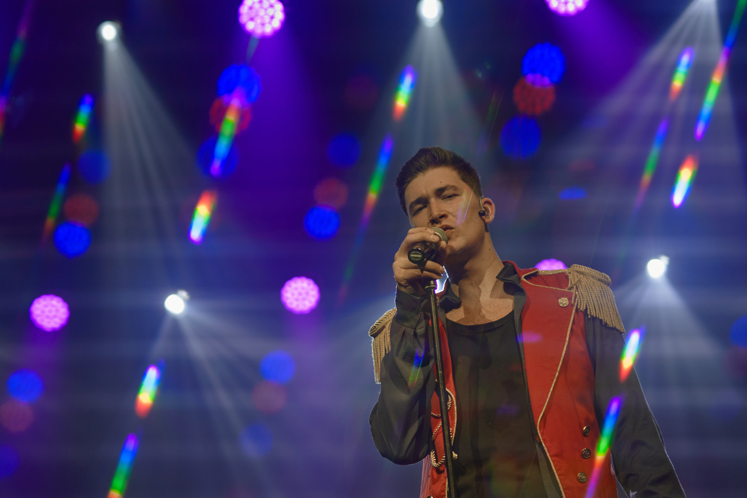 Radio qween. Фотограф