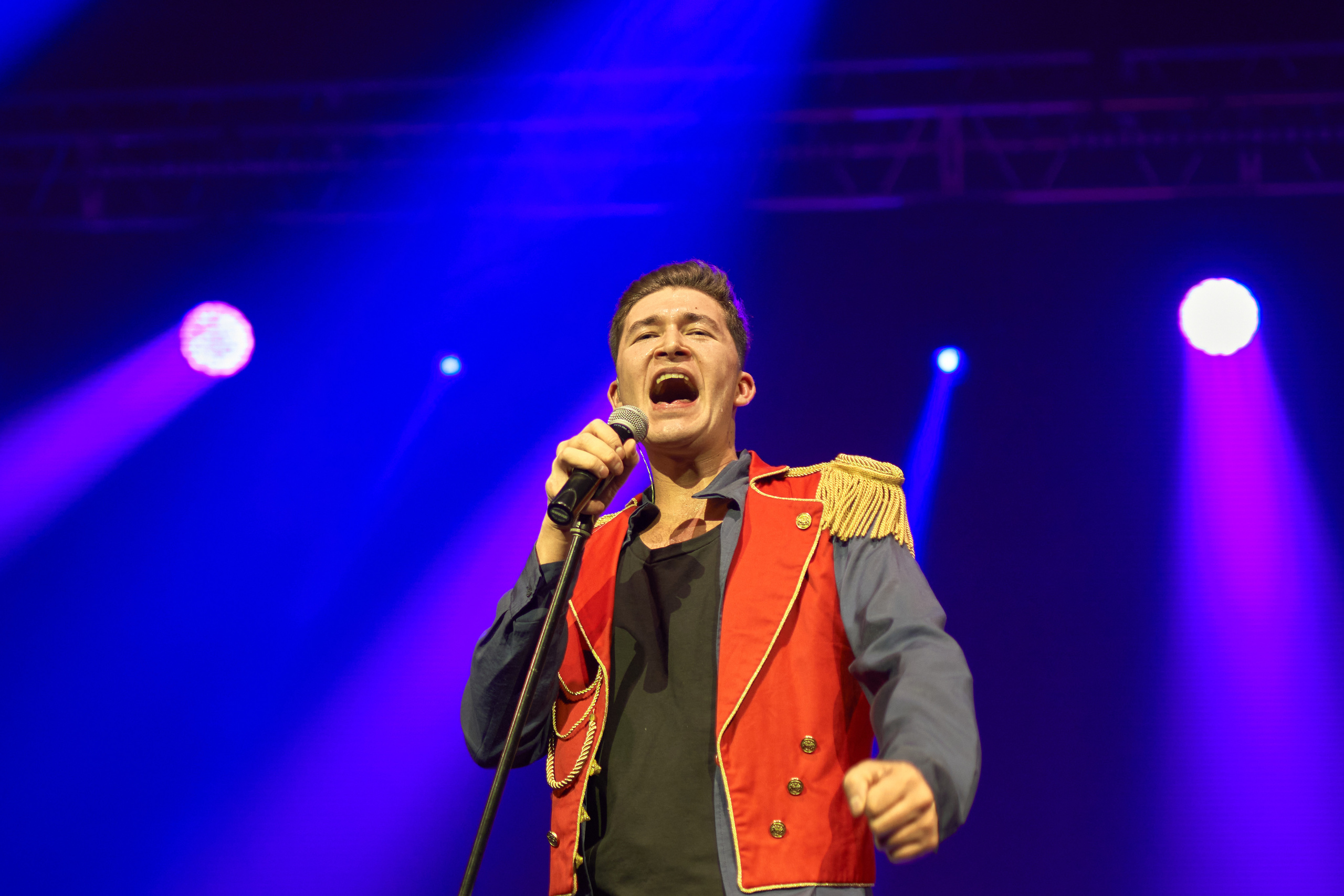 Radio qween. Фотограф