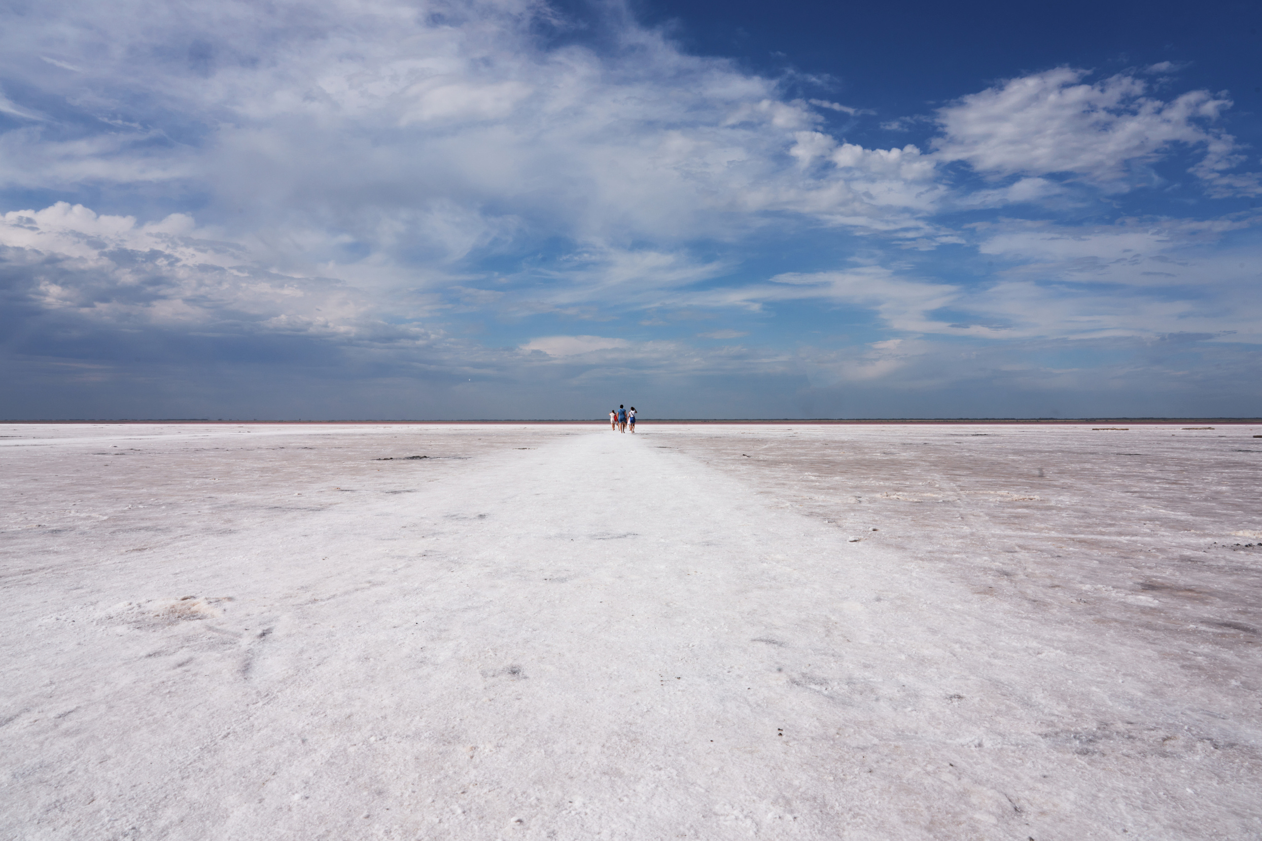 Розовое озеро. Фотограф