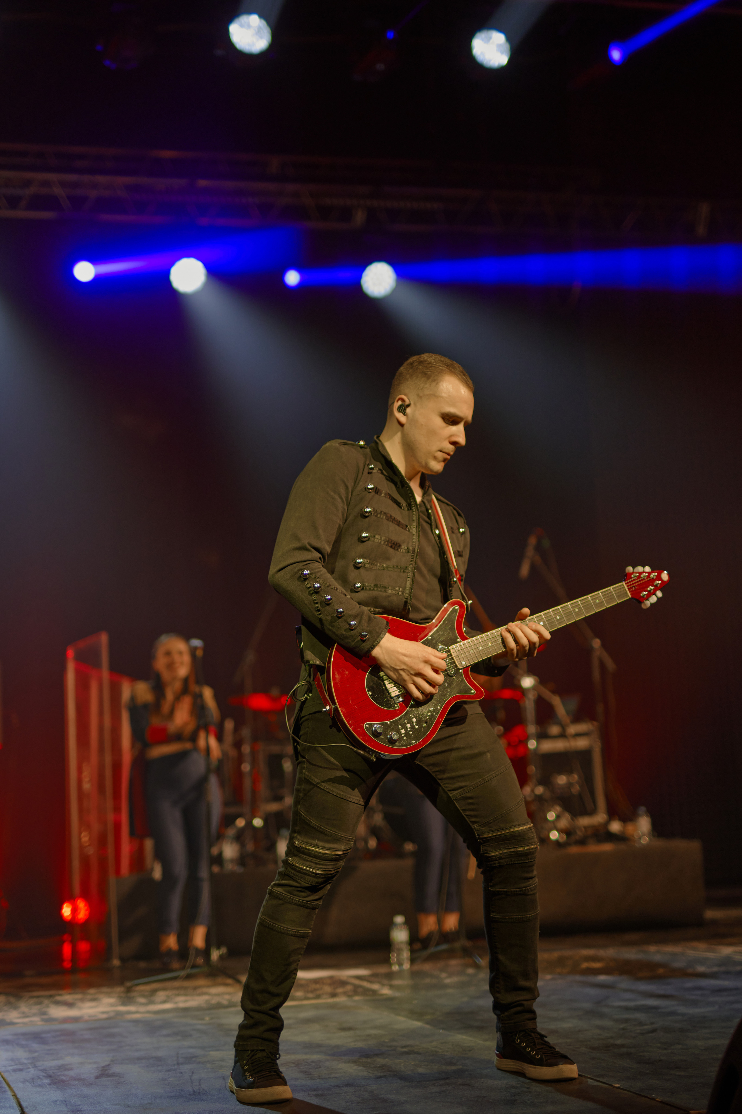 Radio qween. Фотограф