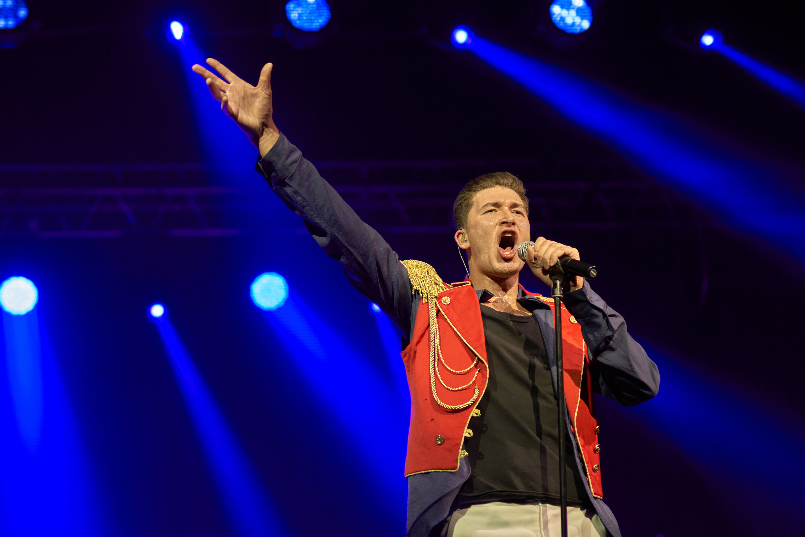 Radio qween. Фотограф