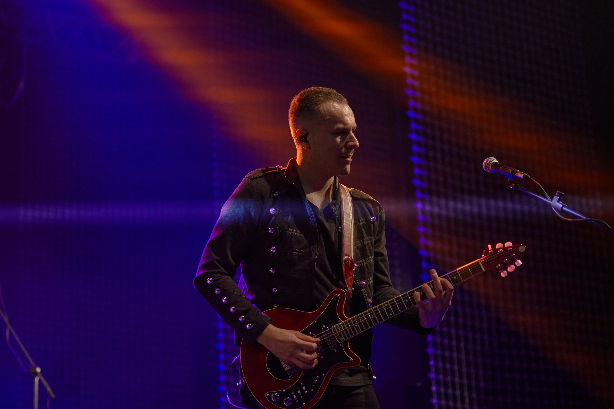 Radio qween. Фотограф