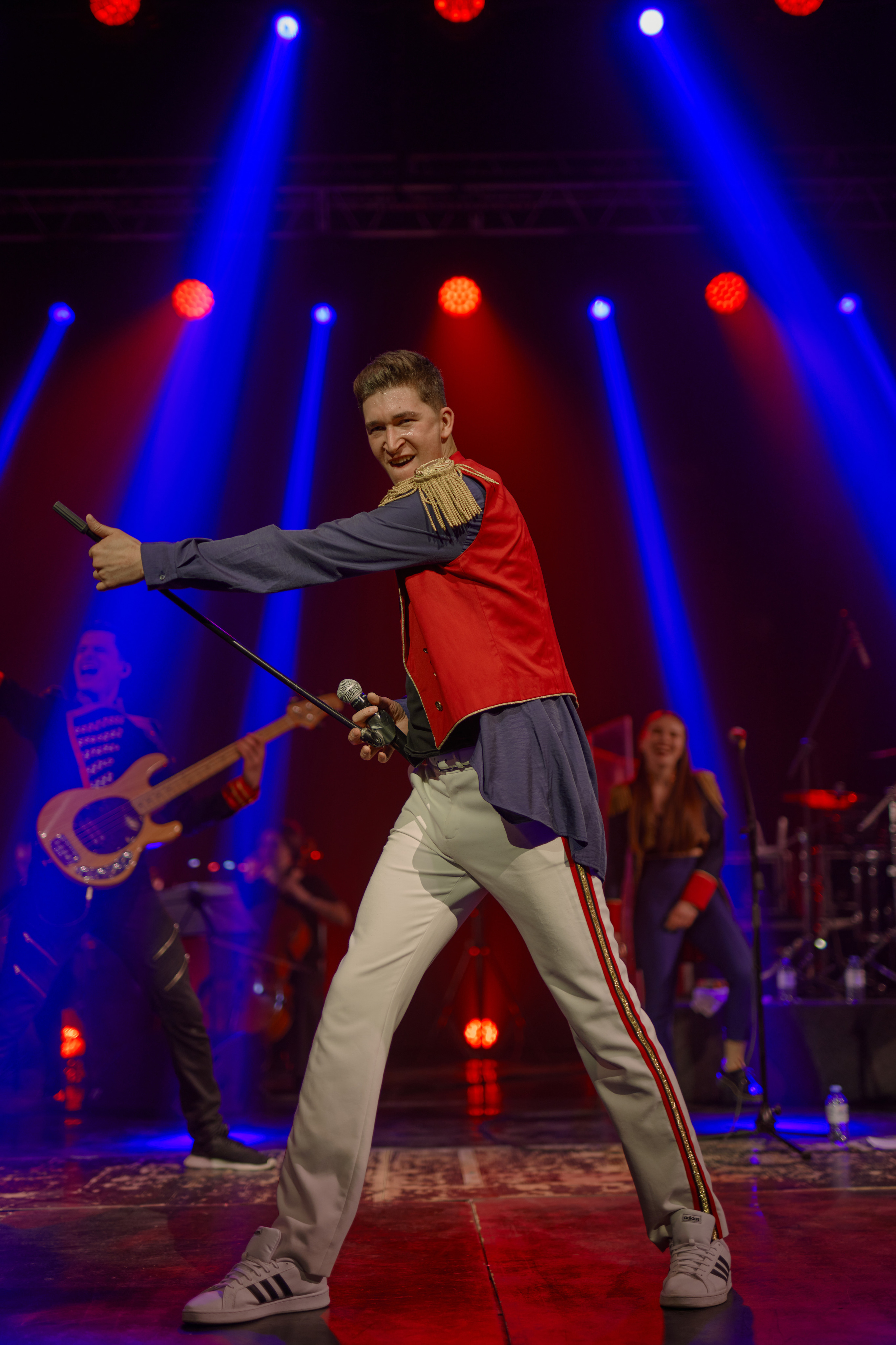 Radio qween. Фотограф