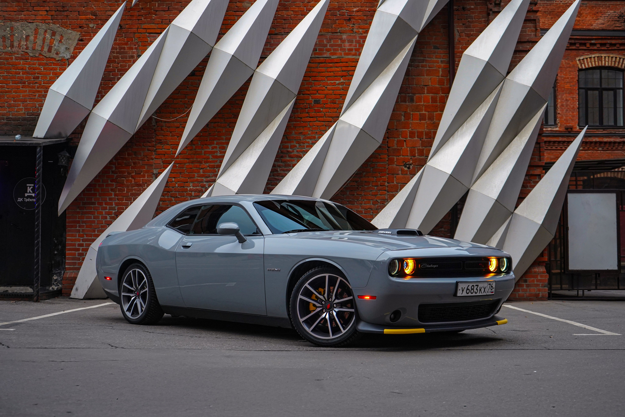 Dodge Challenger Shaker. Автомобильный фотограф Шакая Кирилл