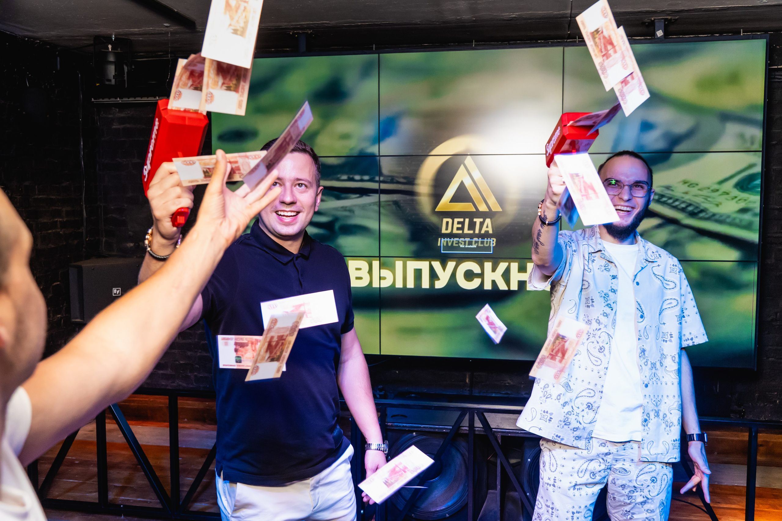 Выпускной Delta. Занимаюсь профессиональной фотографией и живу рядом с Байкалом. Работаю в разных жанрах