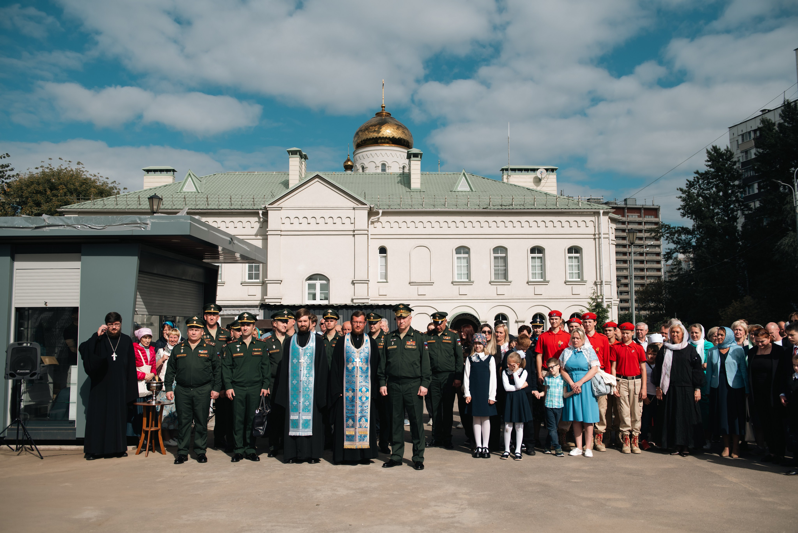 Храм Андрея Боголюбского, служба с участием войск РХБ защиты. Фотограф, визажист. Москва