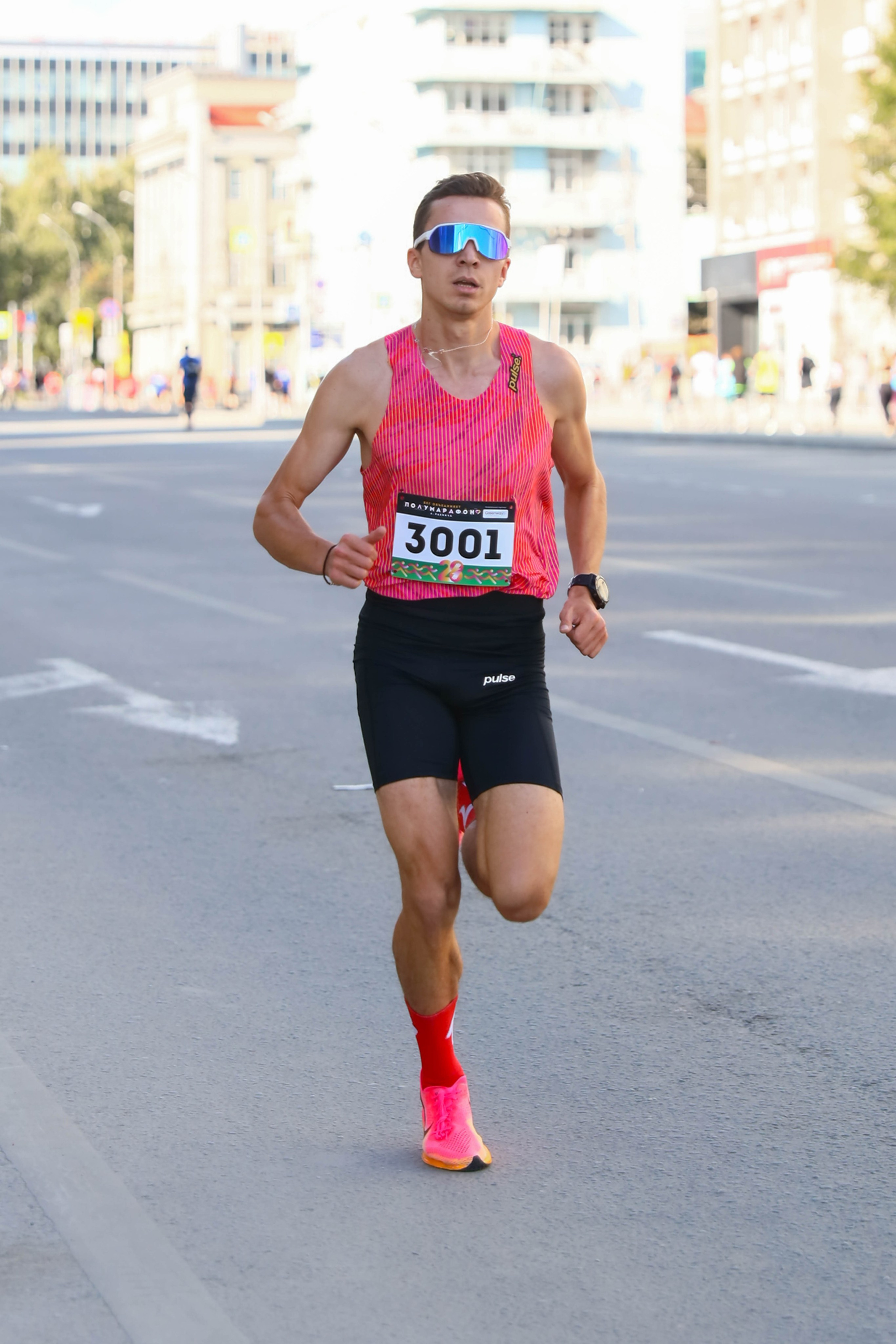 Полумарафон А. Раевича 2025. Репортажный фотограф в Новосибирске Алена Помазунова