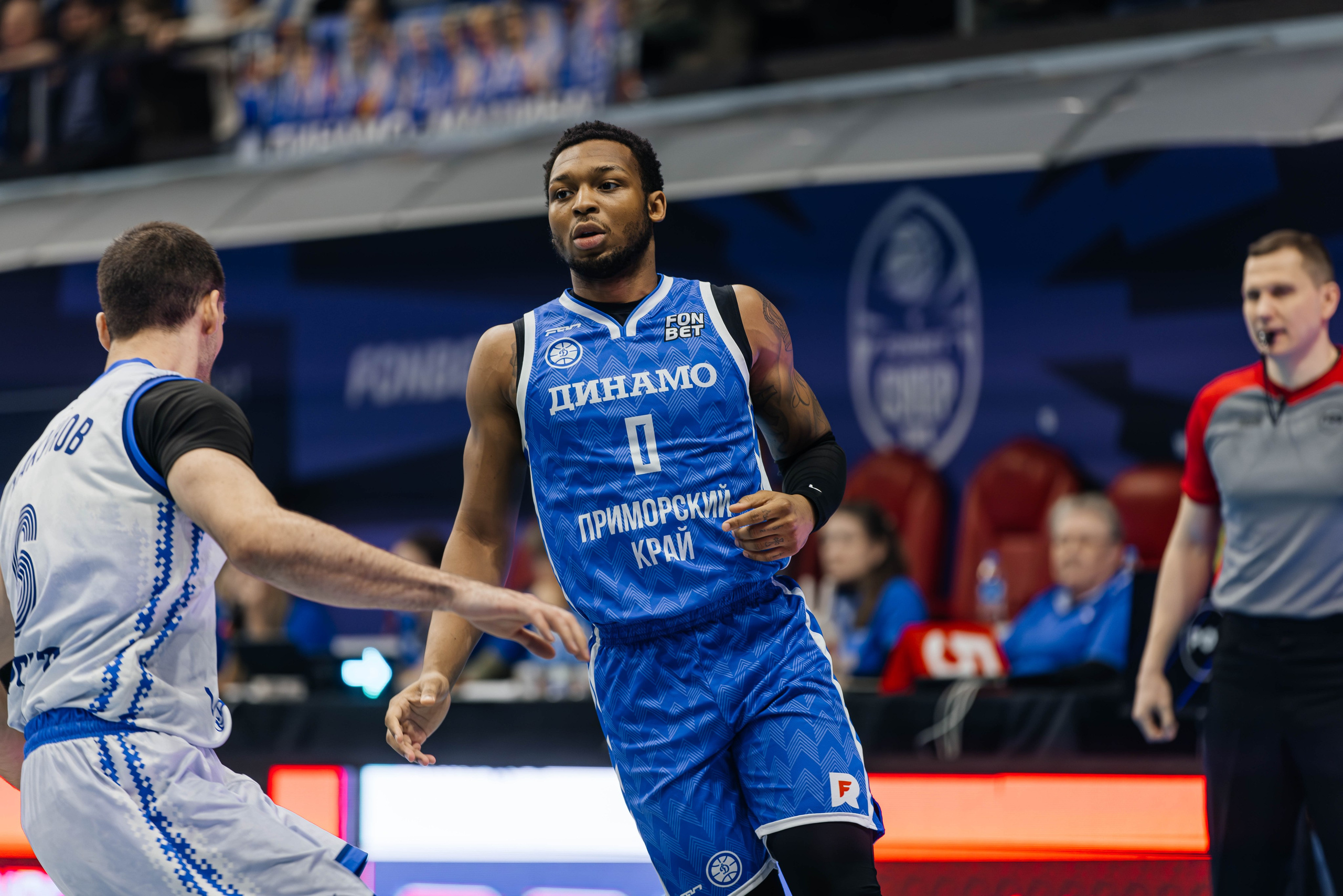 Баскетбол — Динамо. Репортажный и свадебный фотограф во Владивостоке Максим Цой