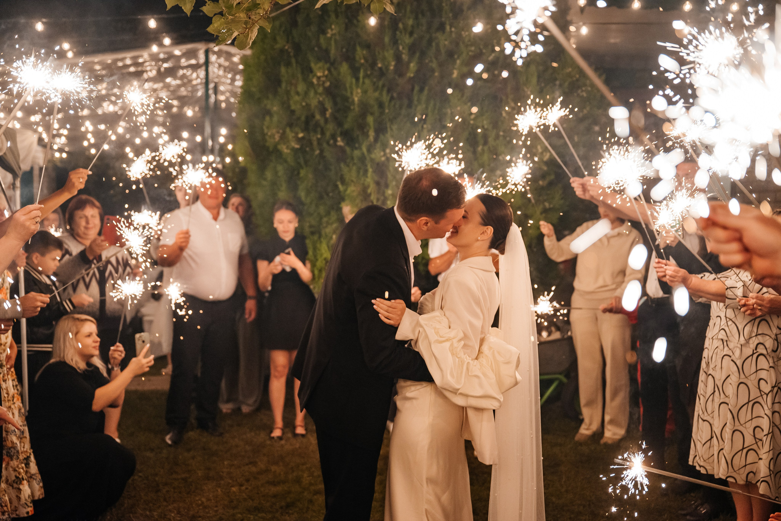 «Свадьба Даши и Артема». Школьный фотограф в Валуйках. Фотосессии для выпускников и изготовление выпускных альбомов в городе Валуйки и в Белгородской области