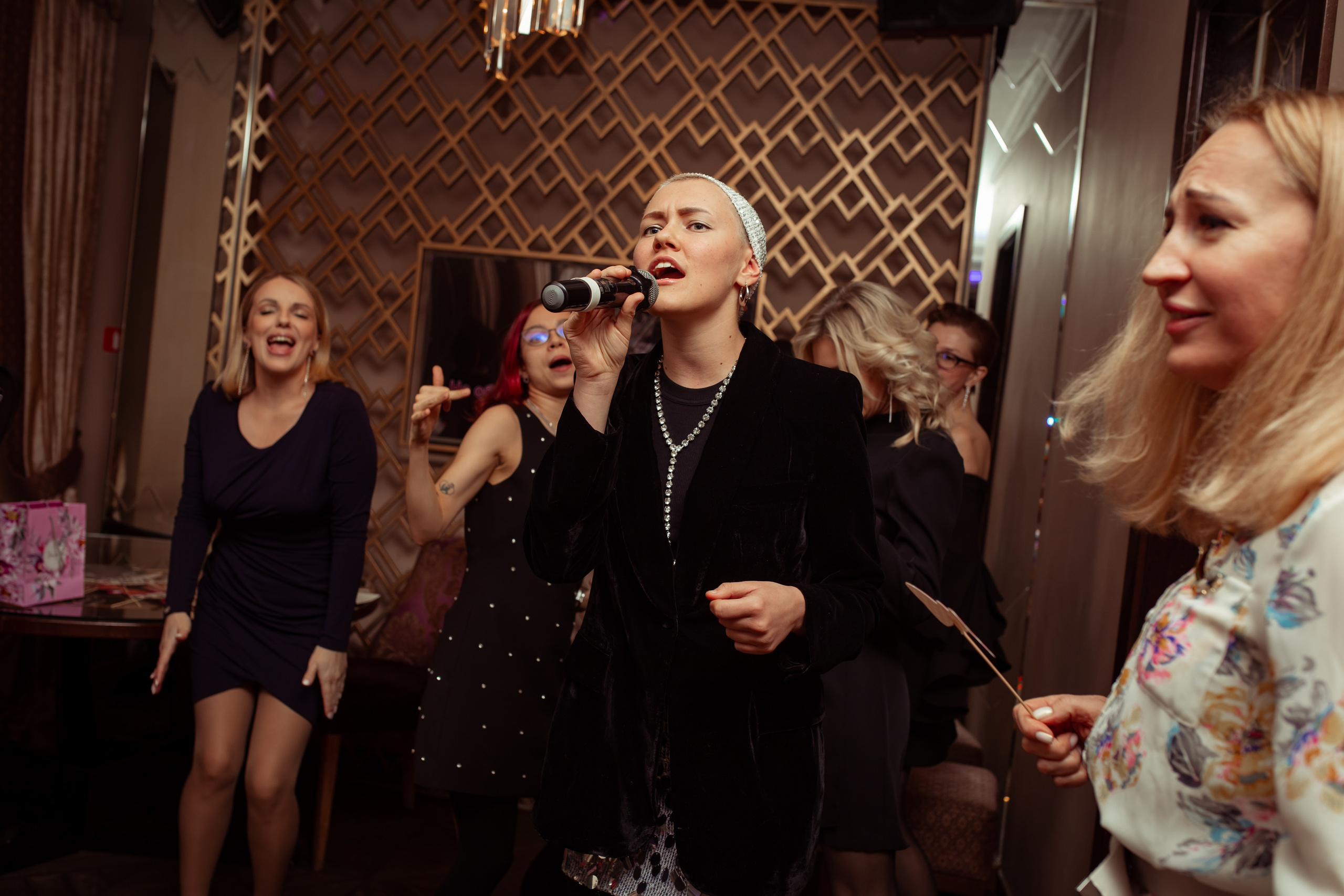 Юбилей в караоке. Семейный и детский фотограф в Москве Дорогова Екатерина