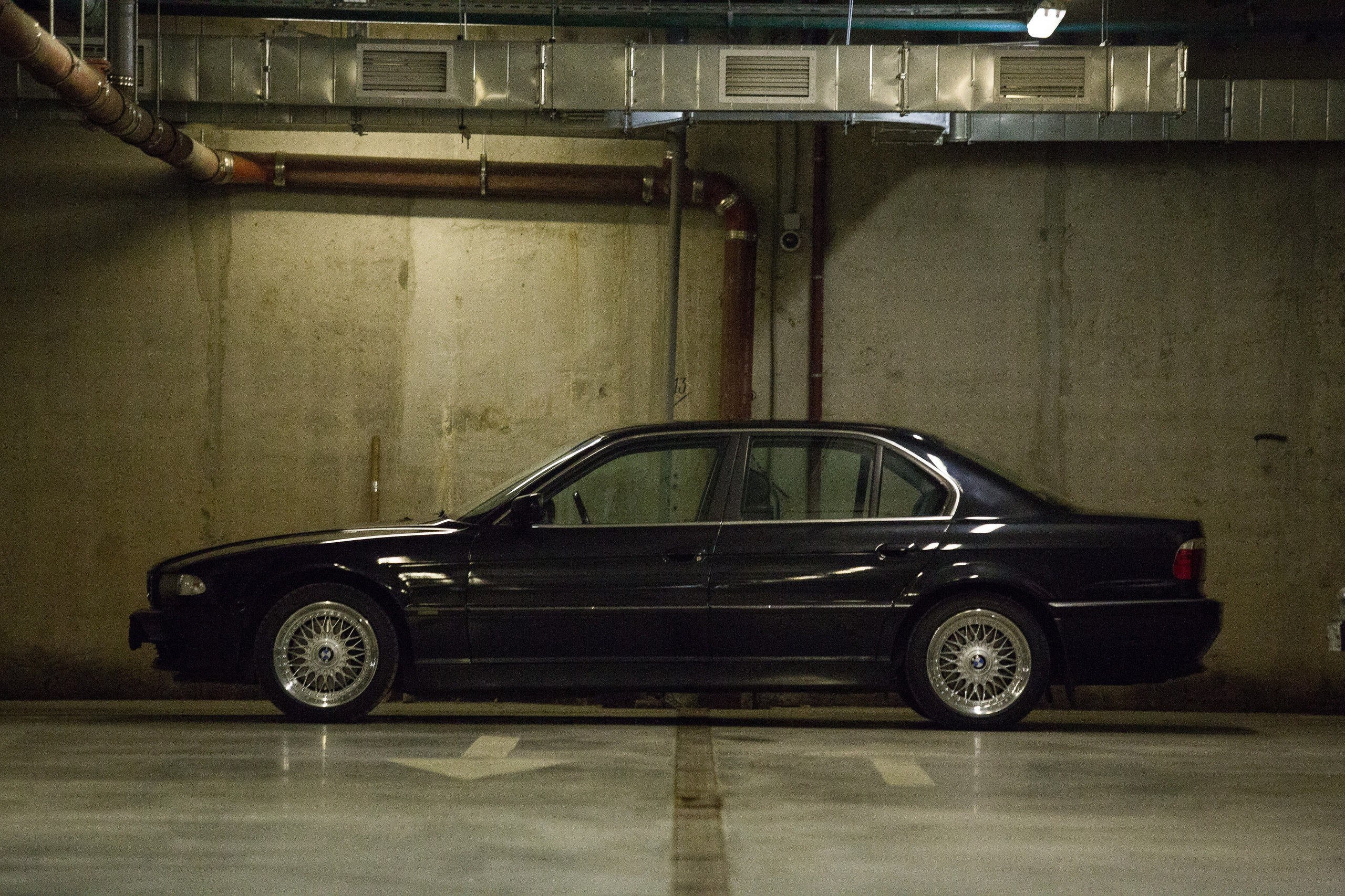 Коммерческая и tfp фотосъемка автомобилей в Москве и МО. Видеосъемка свадеб и лавстори, студийная съемка, видеопортреты, фешн-съемки в Москве и МО