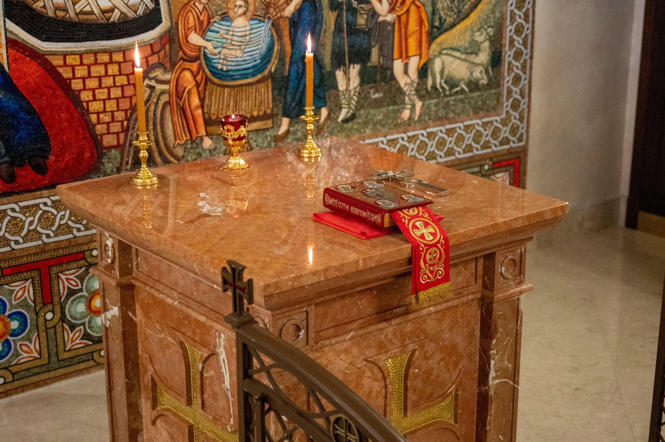 Крещение Марии. Храм Рождества Христова на Песках. Фотограф на роды СПБ Юлия Герасимова