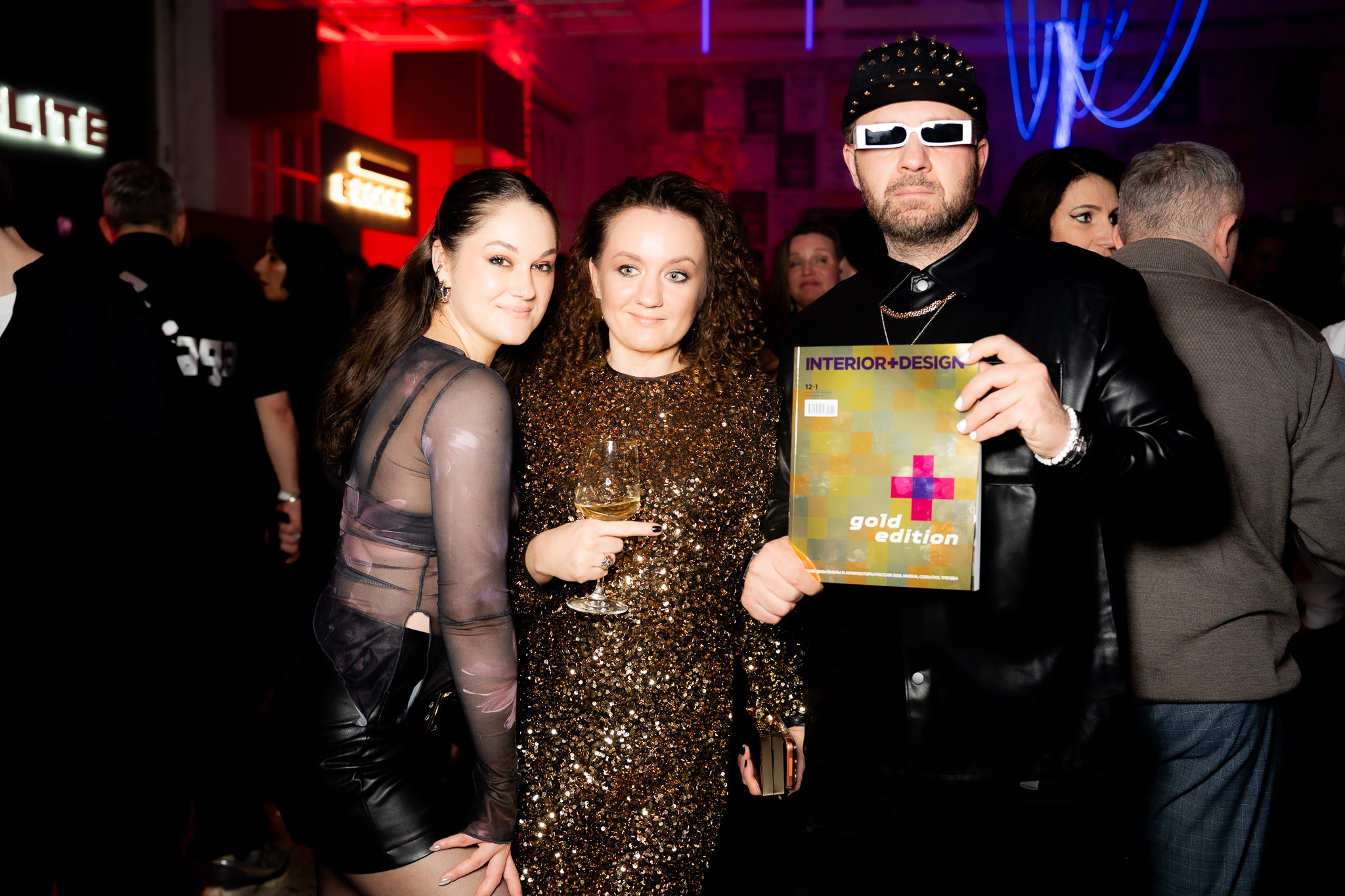 Традиционная золотая вечеринка INTERIOR+DESIGN, приуроченная к выходу главного номера года Gold Edition 2025. Фотограф Василий Буланов