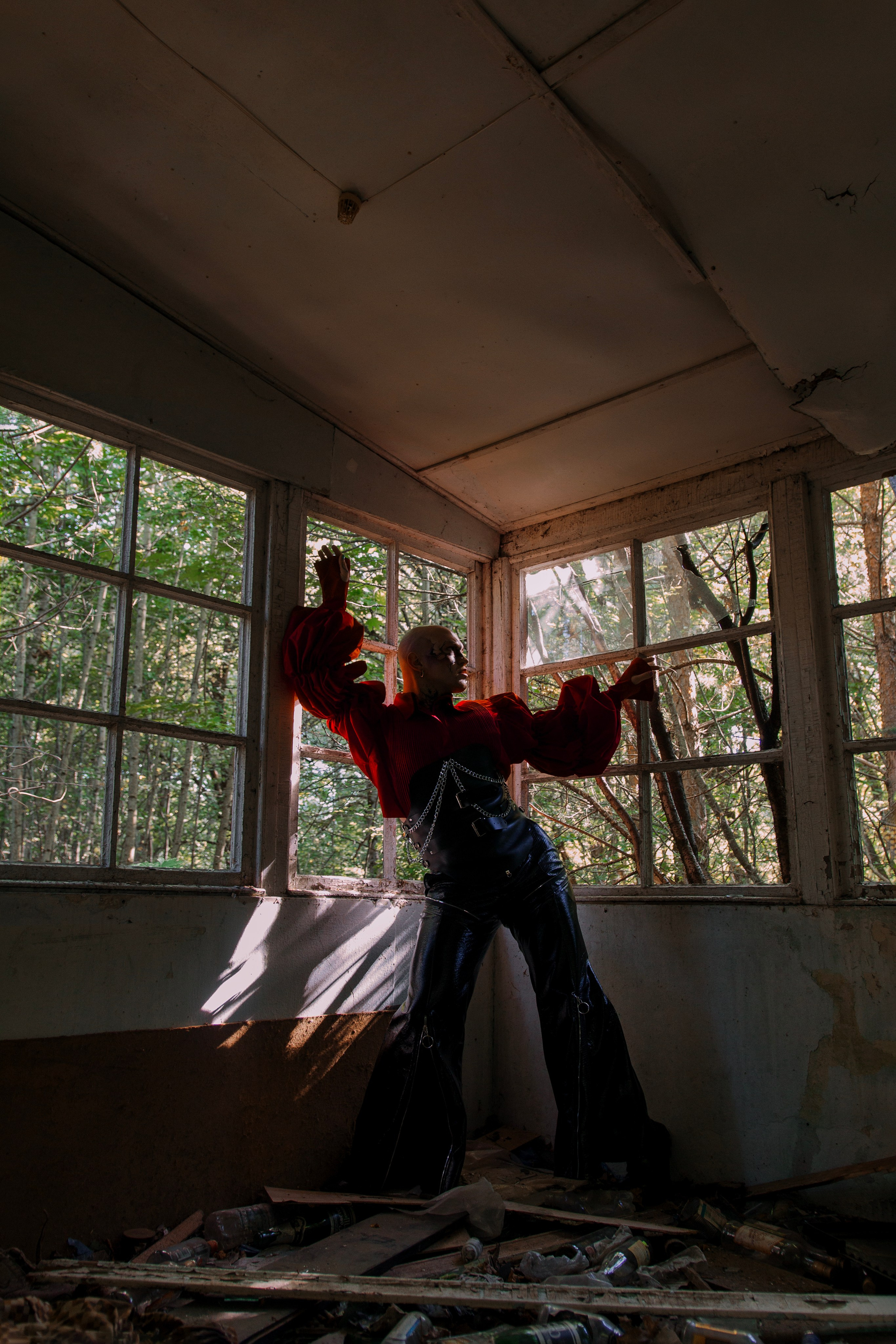 Не место красит человека, а…