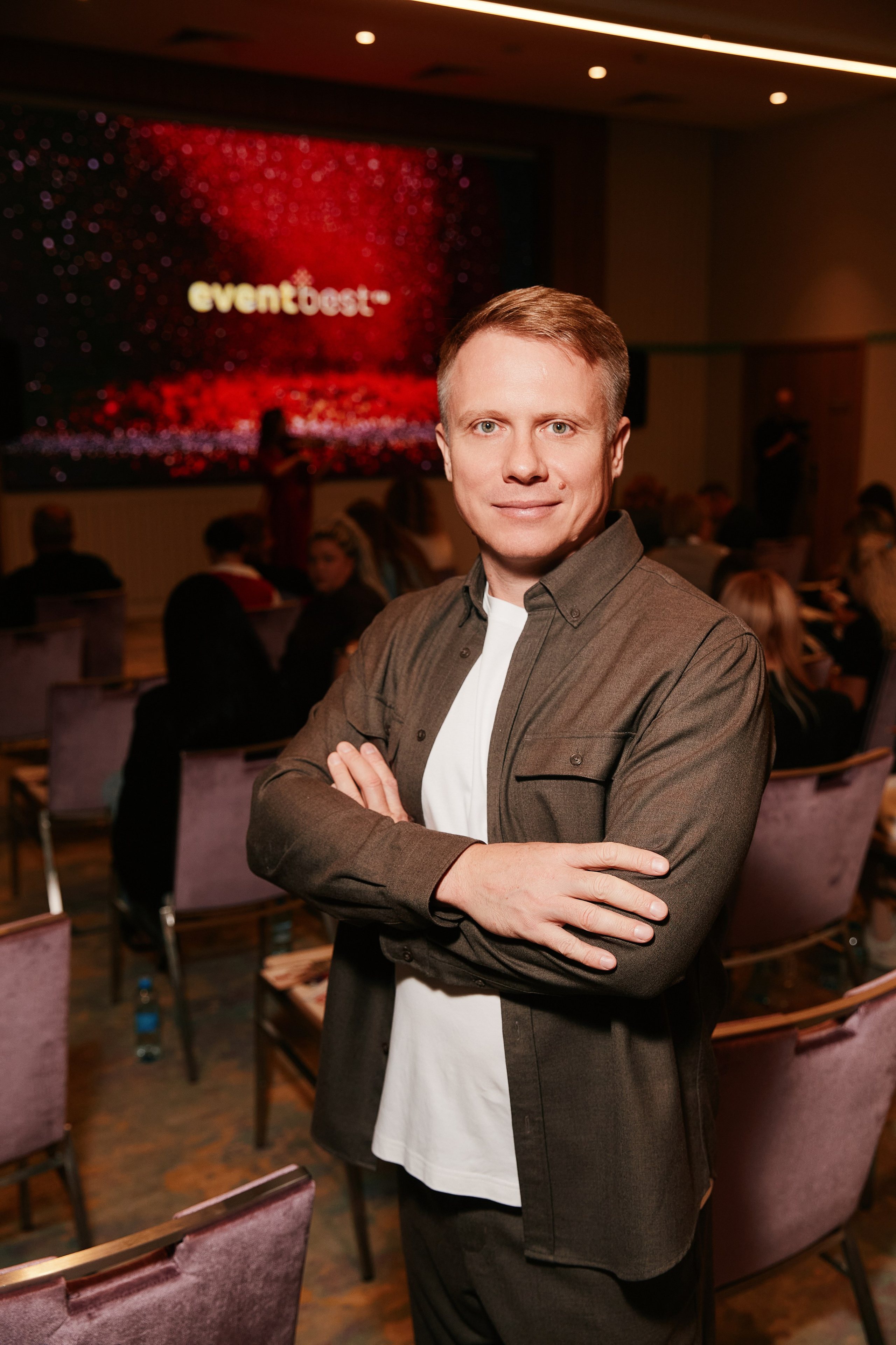 Современная женщина в Hilton 26.10. Свадебный репортажный фотограф краснодар максим дремов дрёмов фотосессия студия цена