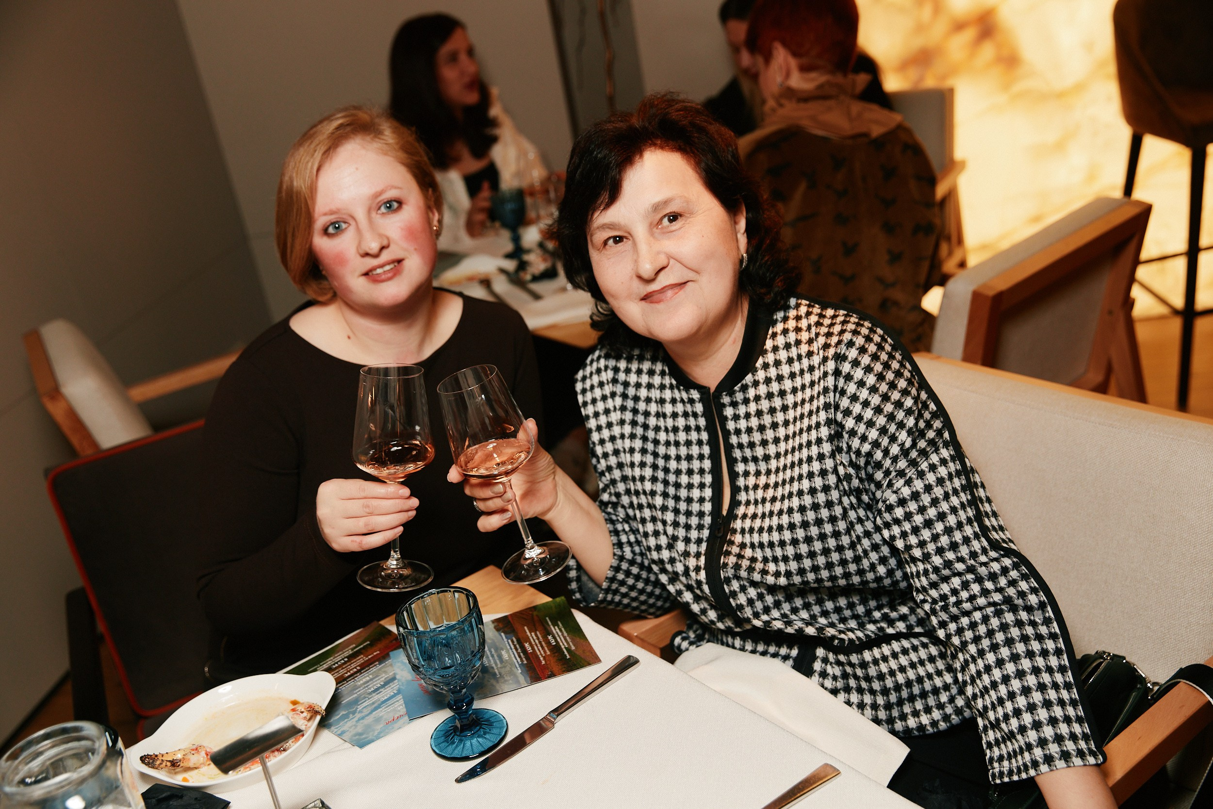 Винный вечер в Мясо&Рыба Marriott 24.04. Свадебный репортажный фотограф краснодар максим дремов дрёмов фотосессия студия цена