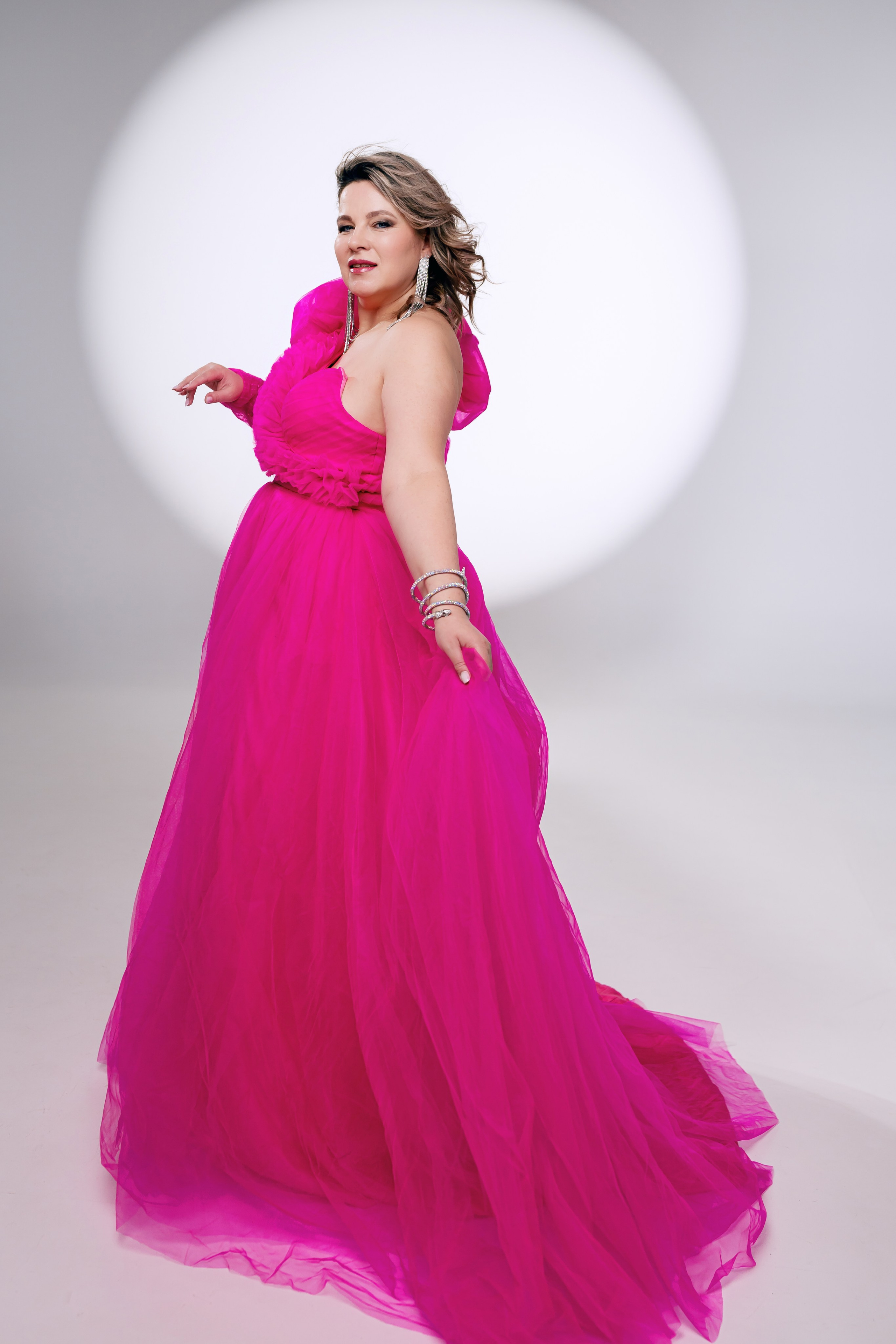 Фотосессия для магазина платьев. Фотограф Ким Наталья в Красноярске