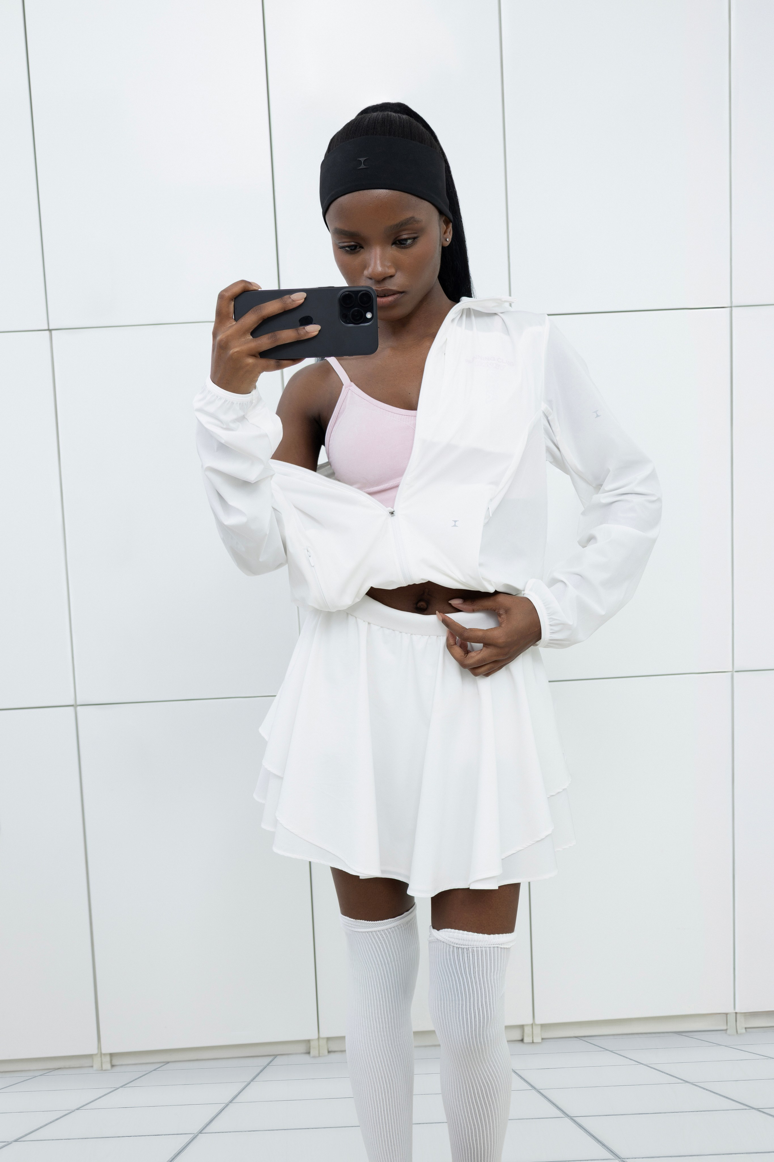 IRNBY. Ретушер для брендов одежды в Москве Струцкая Кристина