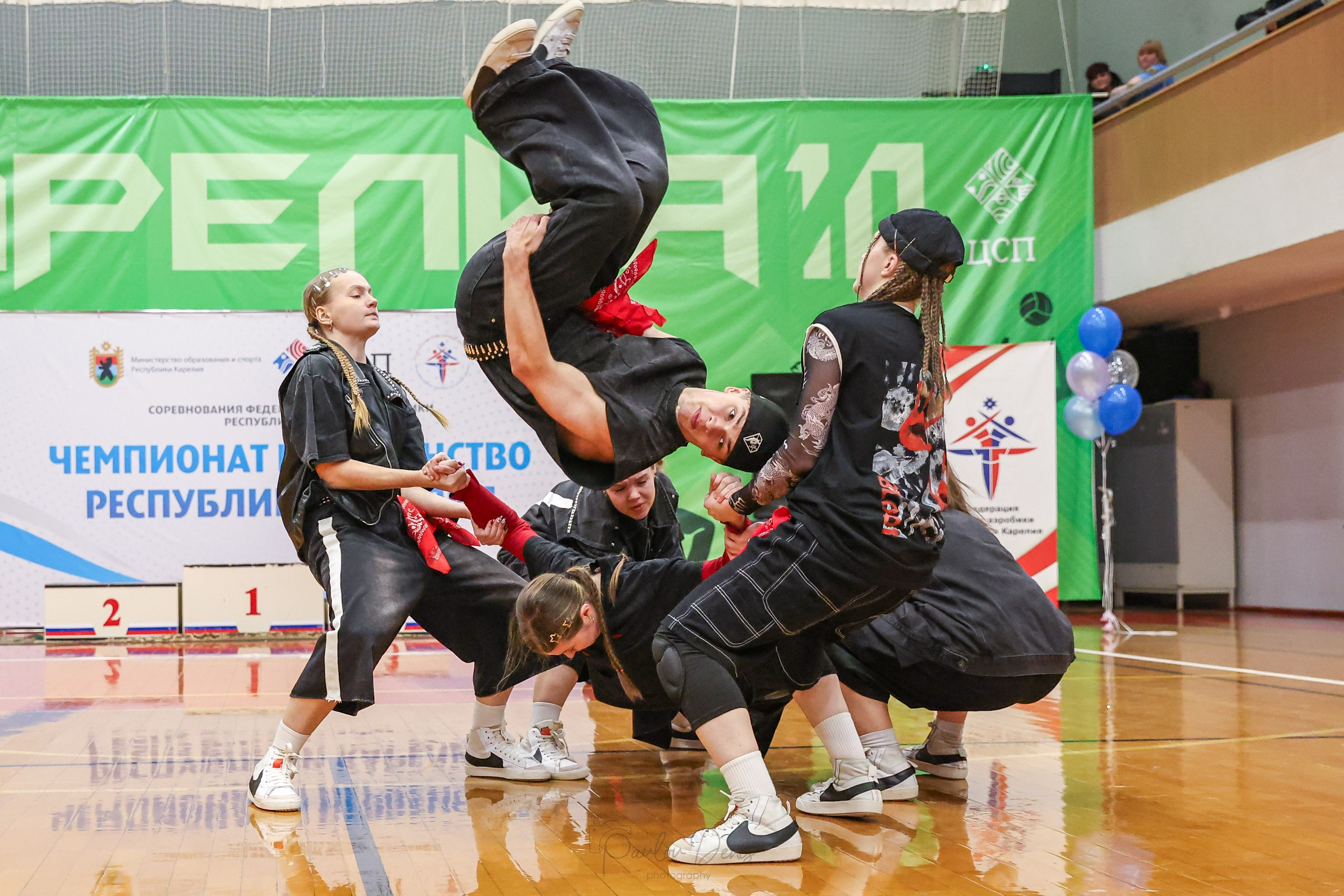 Аэробика и танцы. Спортивный репортаж