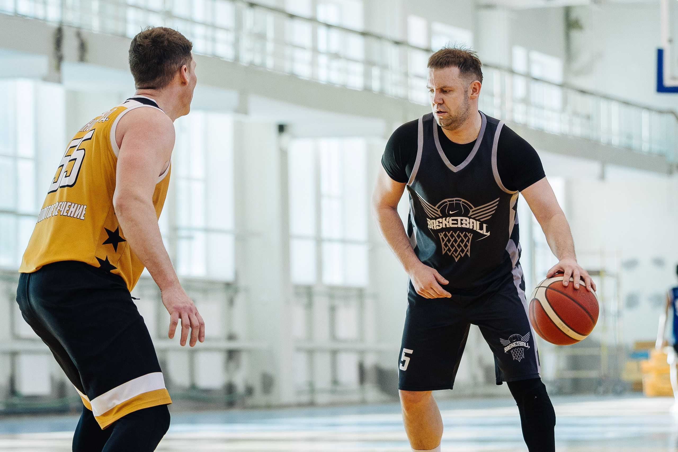 Любительский Чемпионат Магнитогорска по баскетболу // 09.02.25. Денис Прохоров Фотограф в г. Магнитогорск