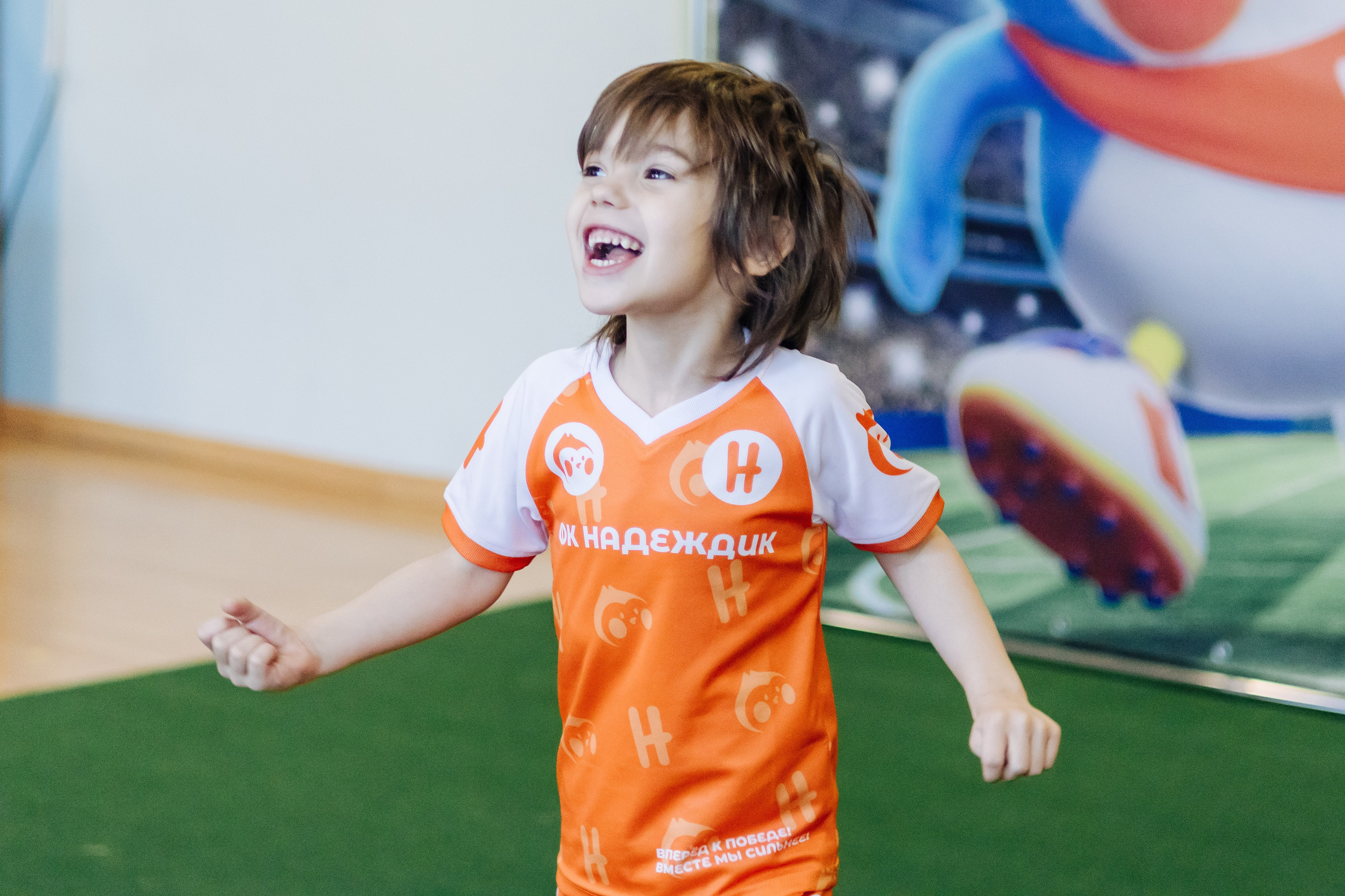 Фотосессия с кубком в детских садах г. Магнитогорска. Денис Прохоров Фотограф в г. Магнитогорск