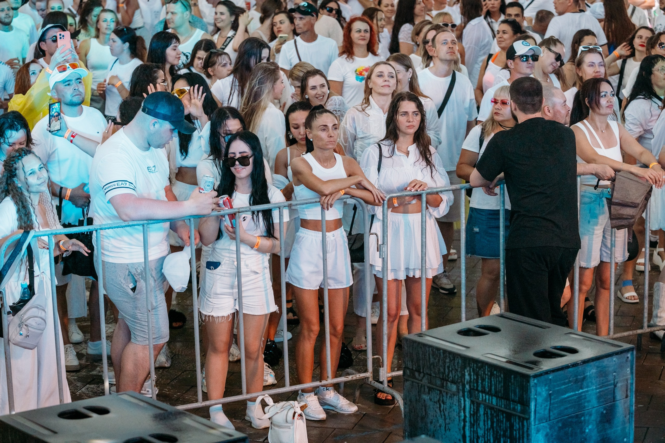 White Party @ Бархат парк. Репортажный фотограф Максим Полянский. Москва, Санкт-Петербург, Красноярск