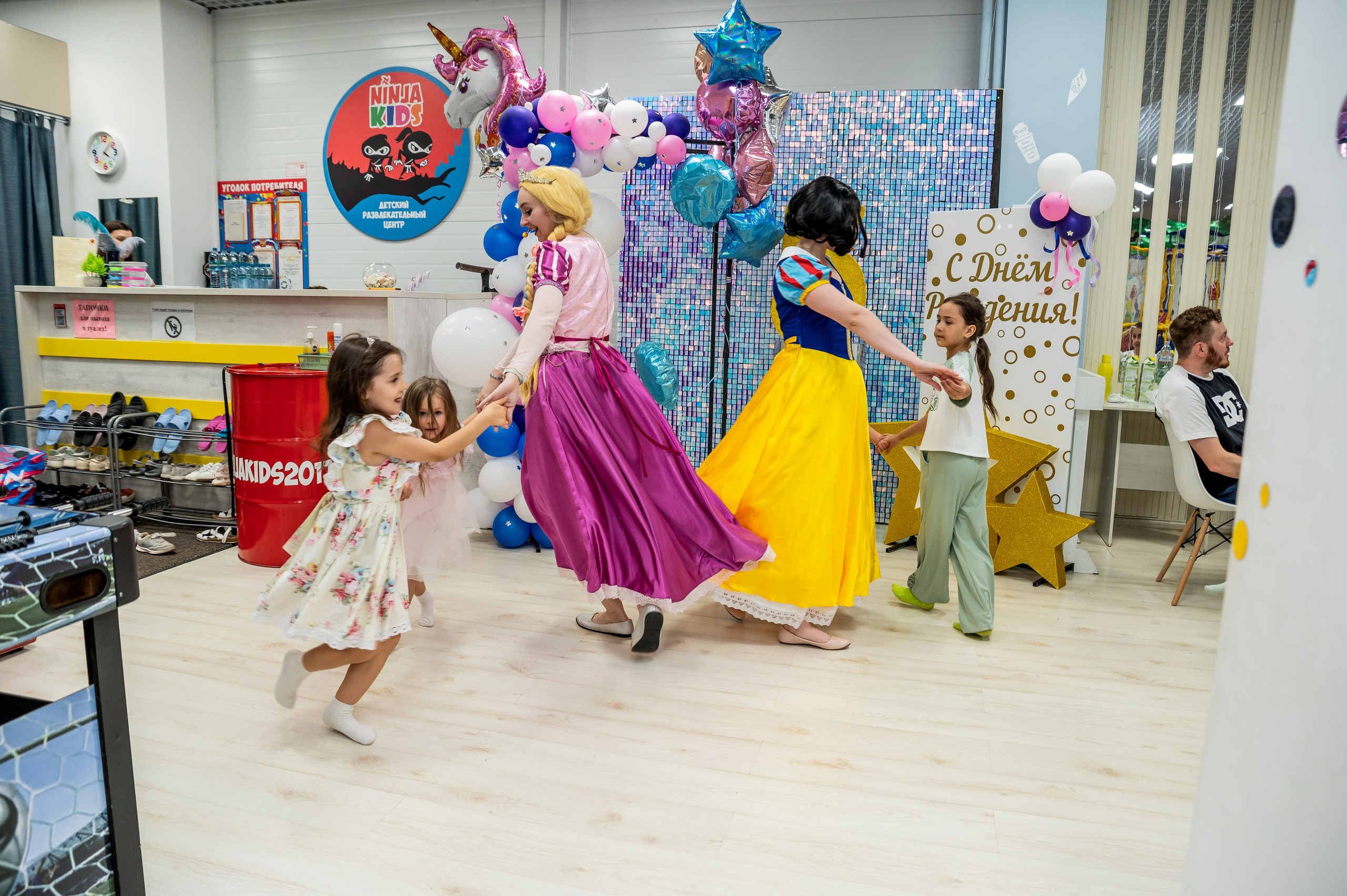 Игротека Ниндзя Кидс. Я Ольга Казанцева, фотографирую снимаю ваши киноистории и печатаю фото и цифровые портреты на холсте