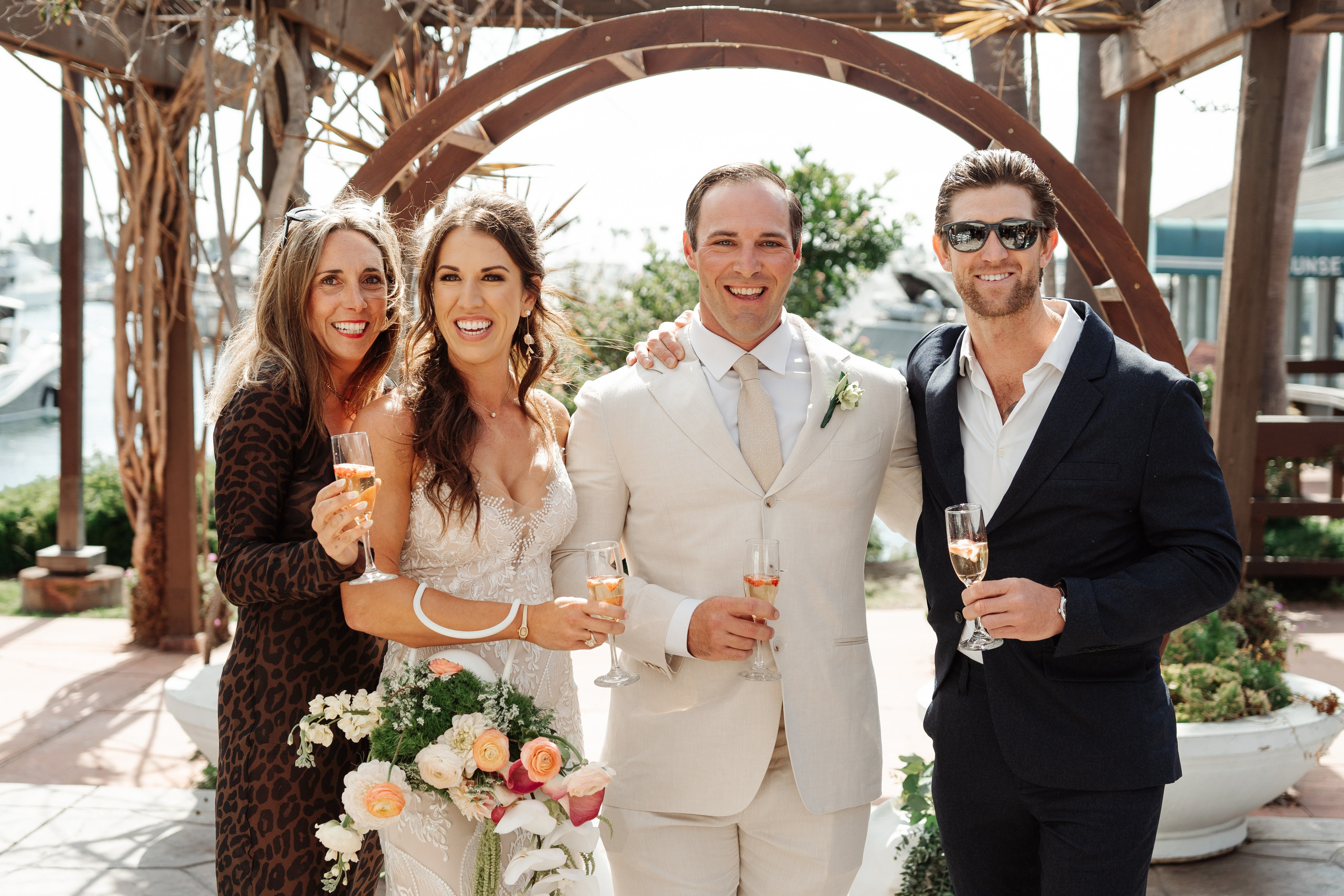 2025-08-16_BryanAmber. Ретушер Зенькевич Света