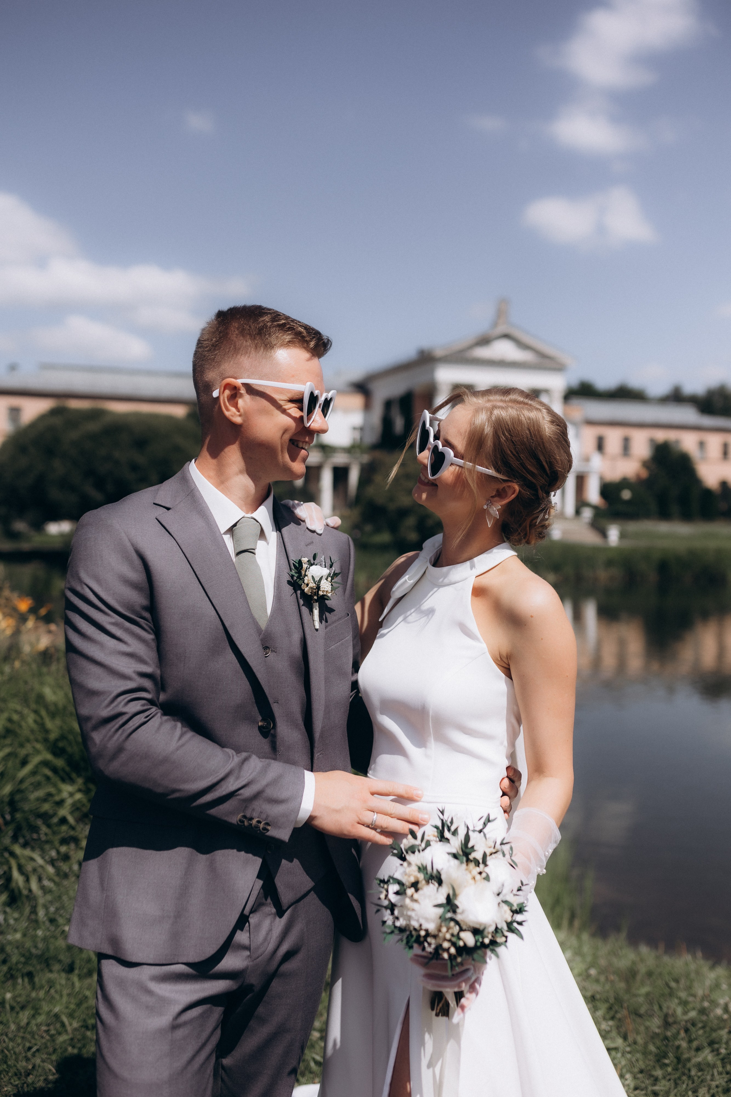 Свадебная фотосессия в Главном Ботаническом саду и в оранжерее. Свадебный фотограф в Москве Мария Крош