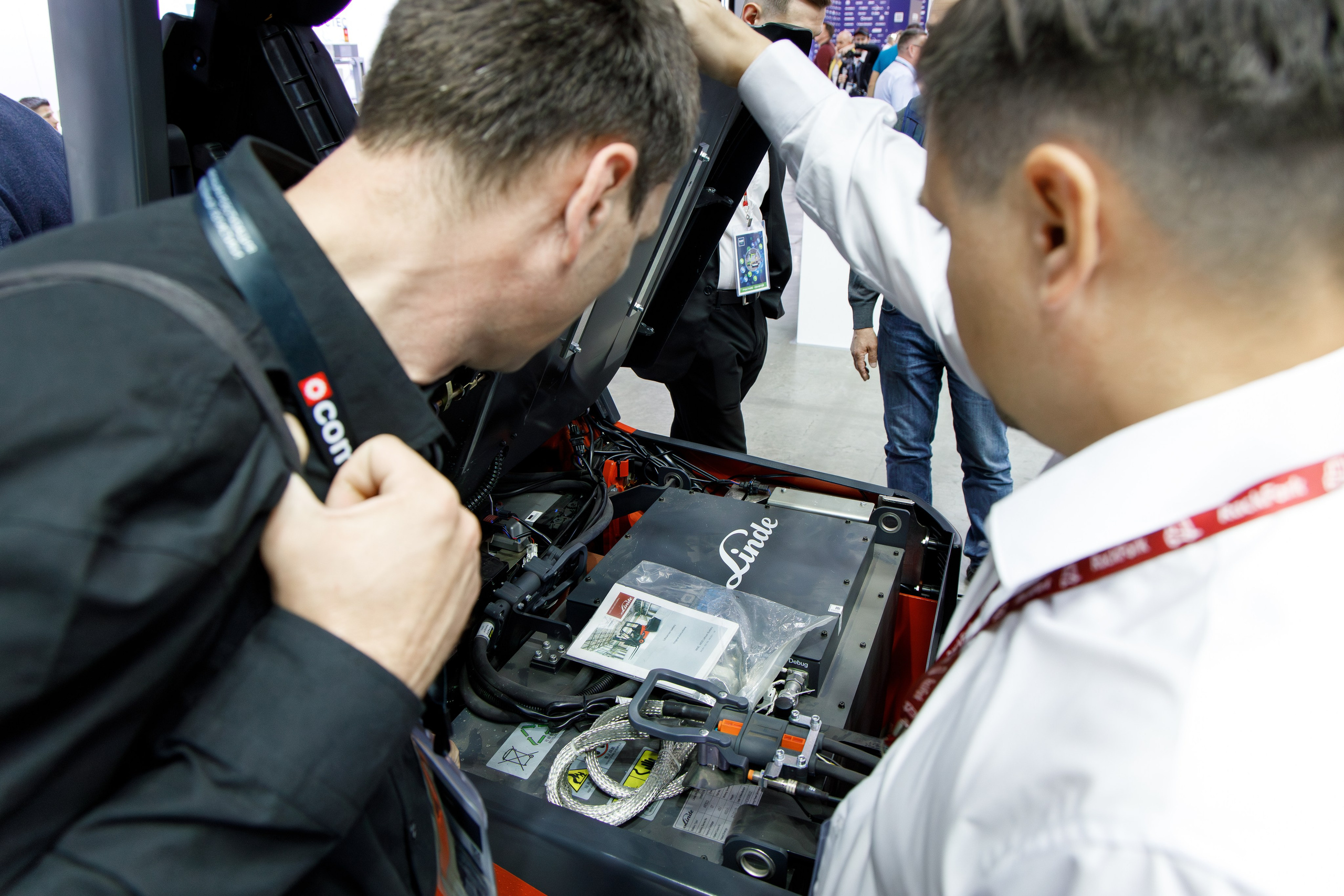 Выставки. Фотограф Неумывакин Кирилл