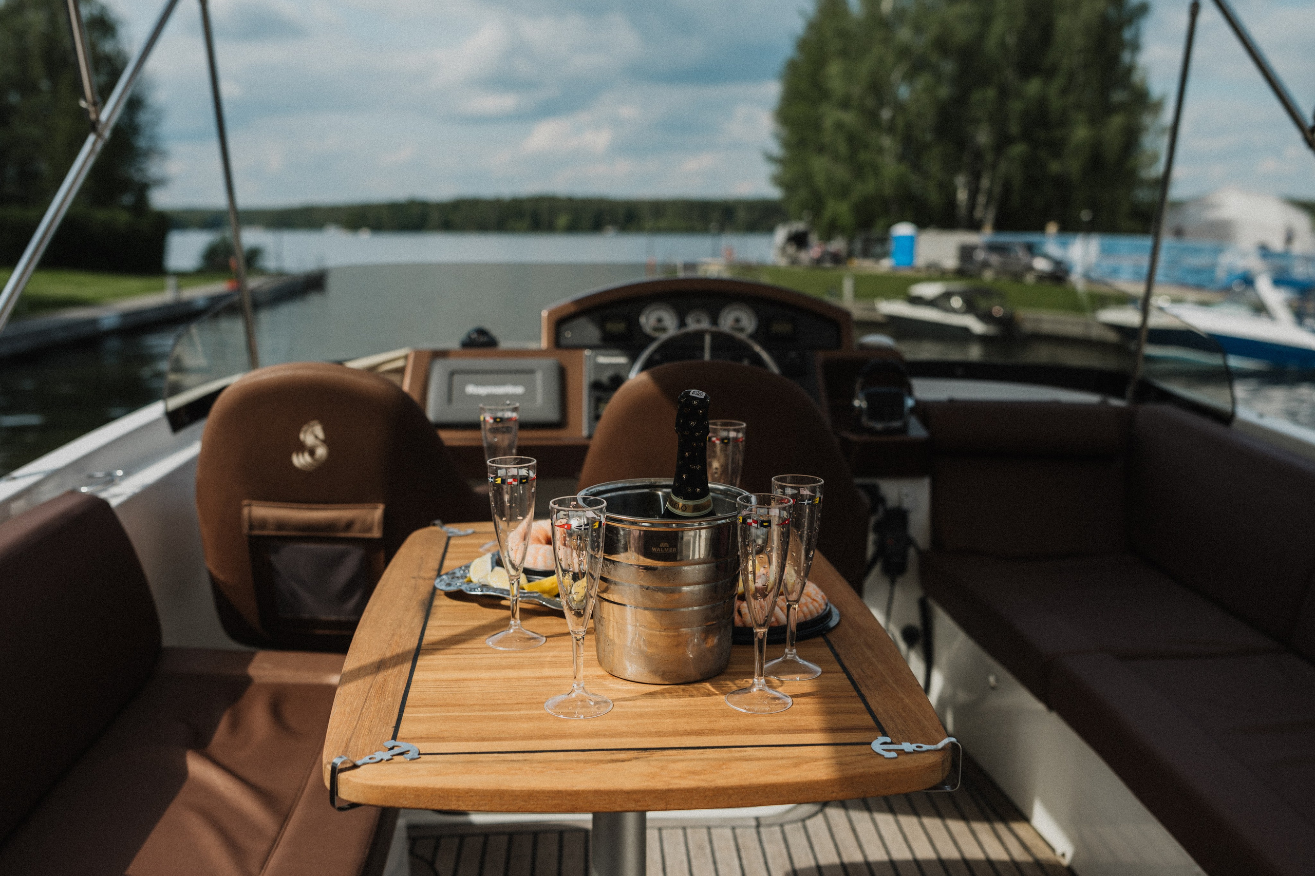 Девичник на яхте. Фотограф в Москве Ангелина Ким