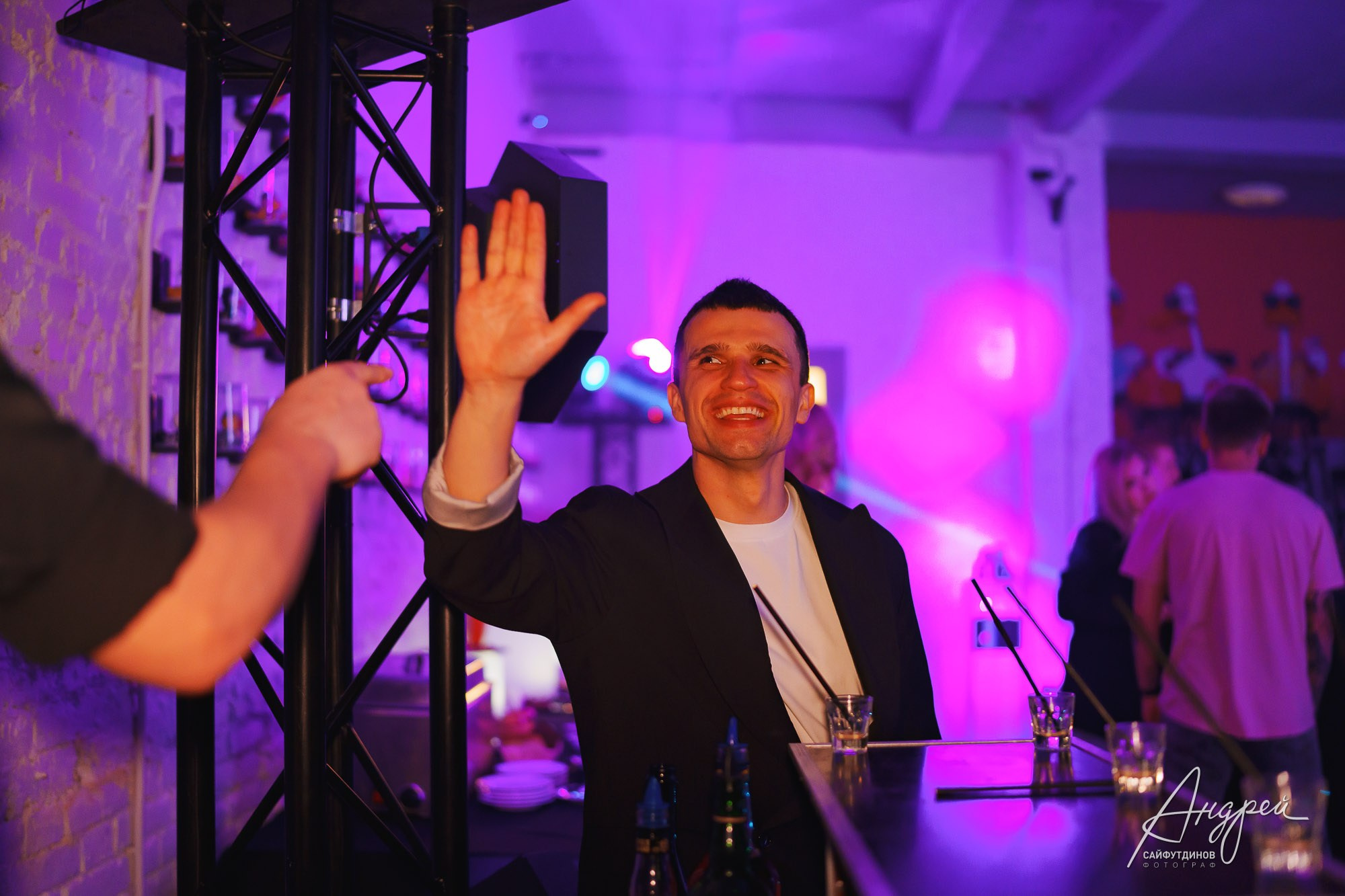 Репортажная фотография дня рождения. Свадебный и семейный фотограф в Ростове-на-Дону. Андрей Сайфутдинов