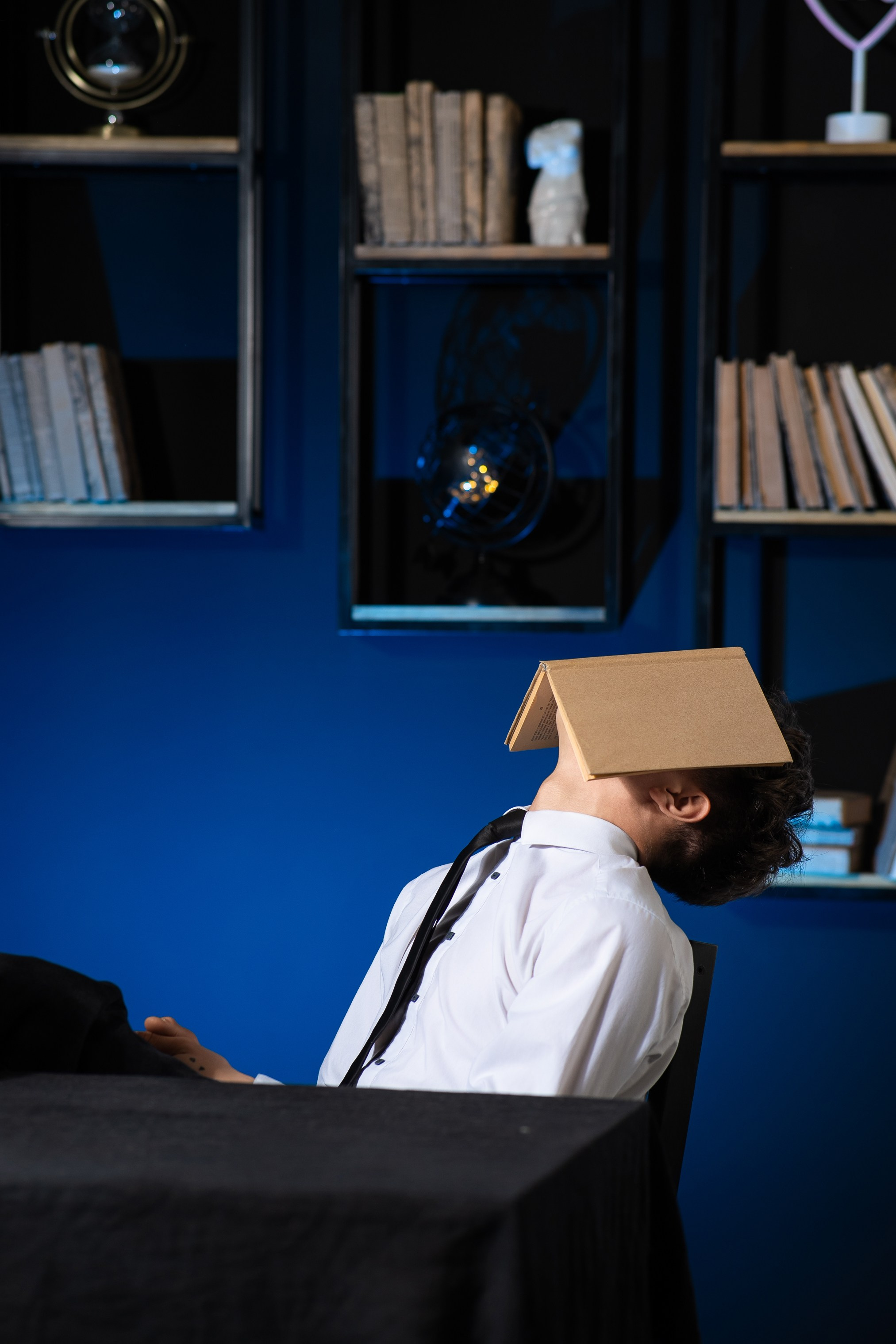 Выпускная фотосессия в фотостудии. Выпускные альбомы Нижнекамск Набережные Челны Фотостудия Небо