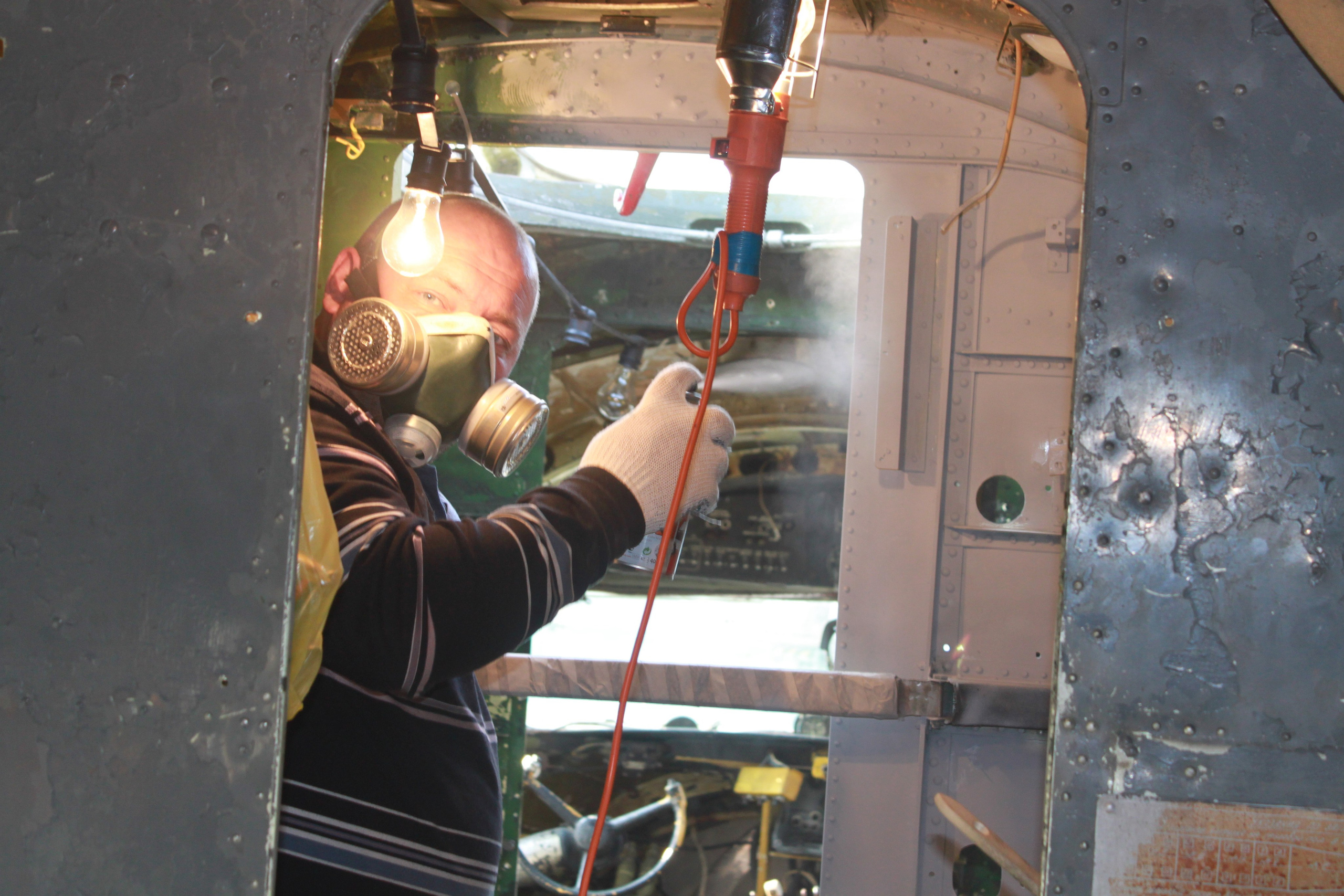 Ил-14Т «Голубая Мечта» работы в Тушино (2011 г.). Фотоальбом показывающий увлекательный мир авиации и мир медведей Андрея Иванова