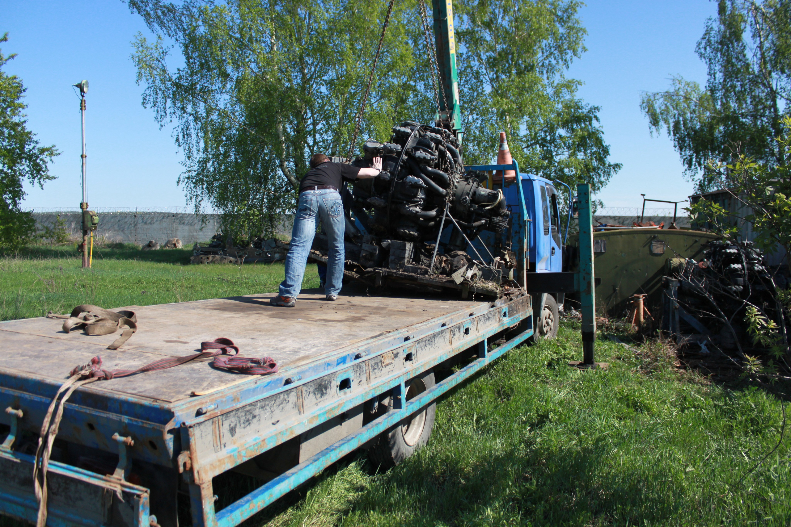 Ил-14Т «Голубая Мечта» работы в Тушино (2011 г.). Фотоальбом показывающий увлекательный мир авиации и мир медведей Андрея Иванова