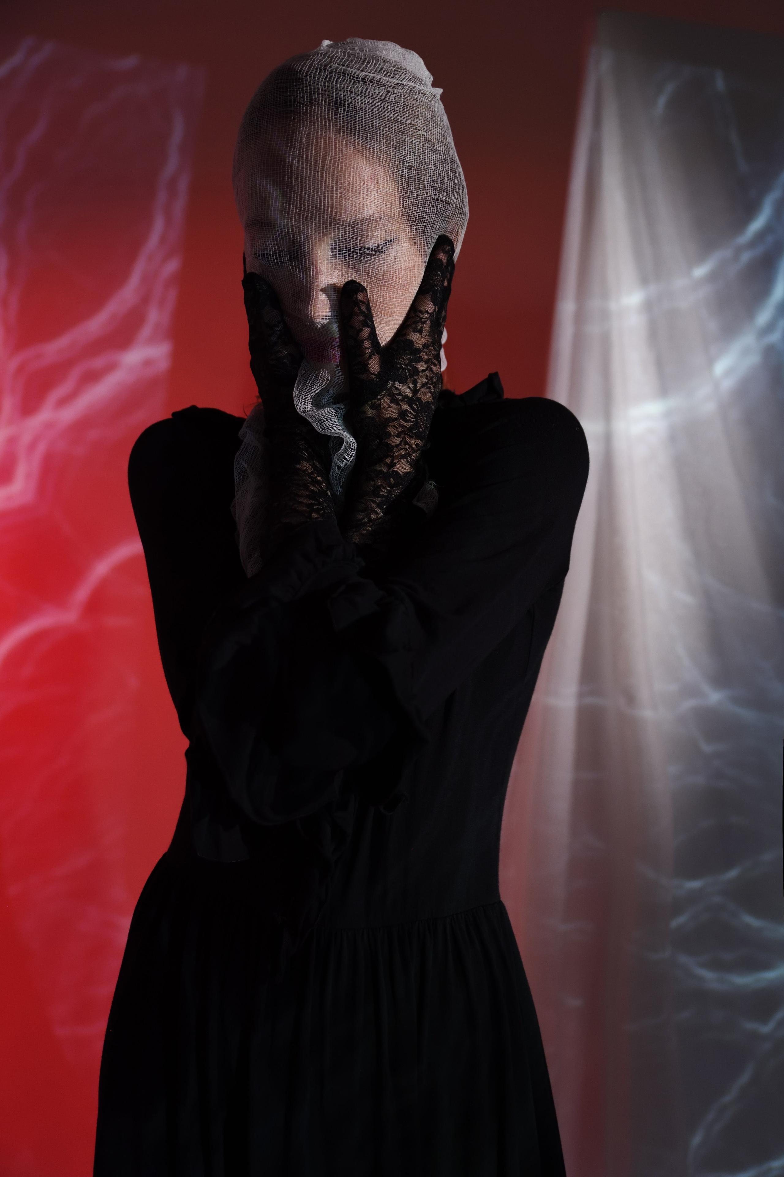 SEANCE. Yulia Yurchevskaya | Art Director & Visual Visionary