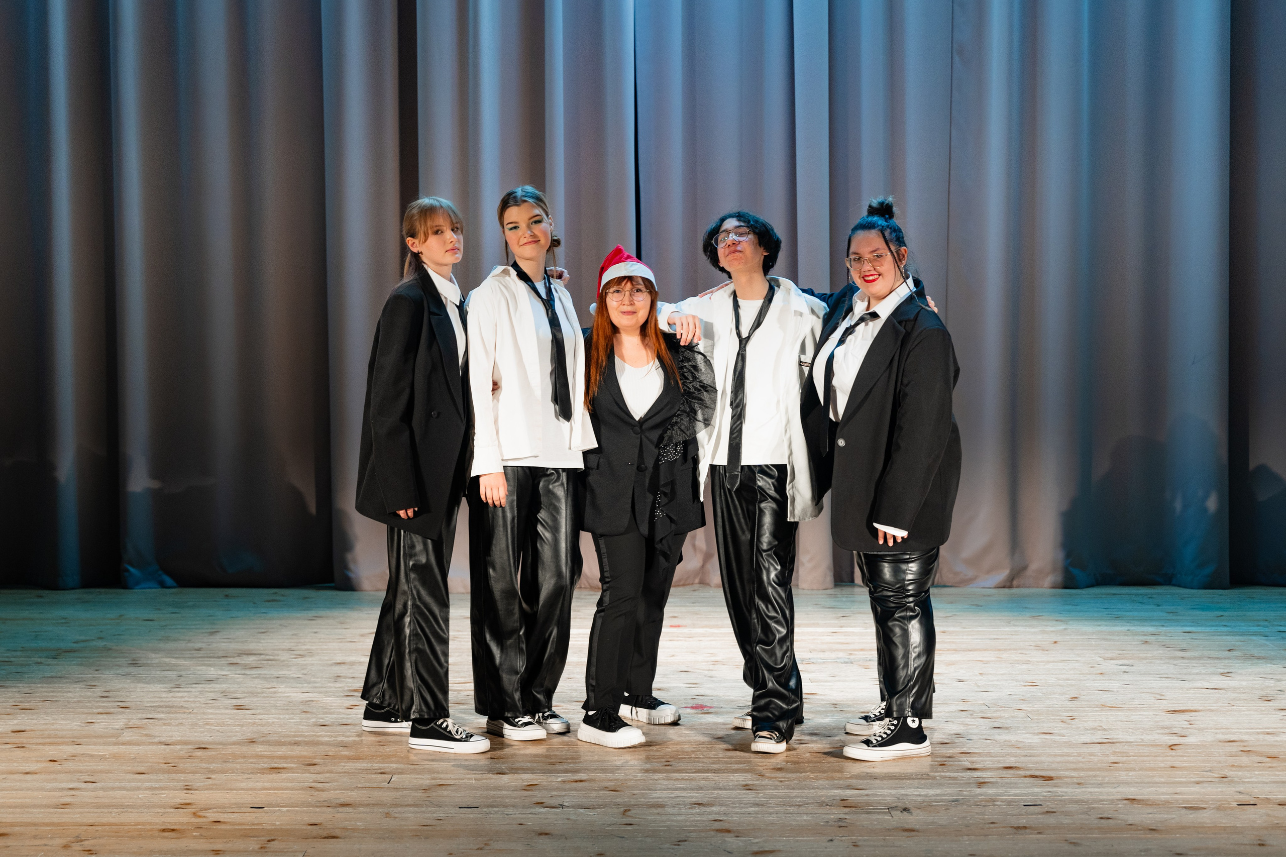 Концерт ДК Буривестник. Фотограф Никита Комаров